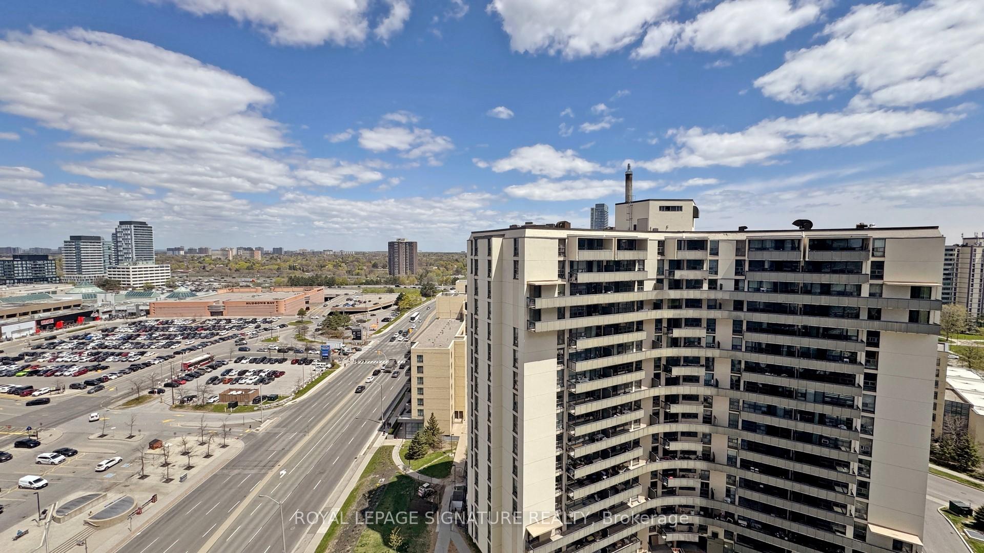 2 Bedrooms Condo at 70 Forest Manor, Toronto For sale
