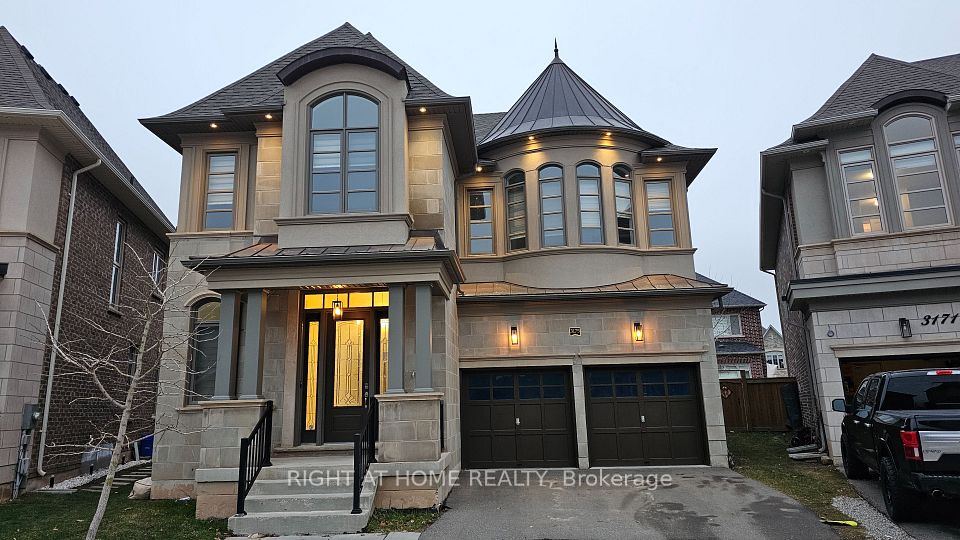 3175 Daniel Way, Oakville, ON L6H 0V1