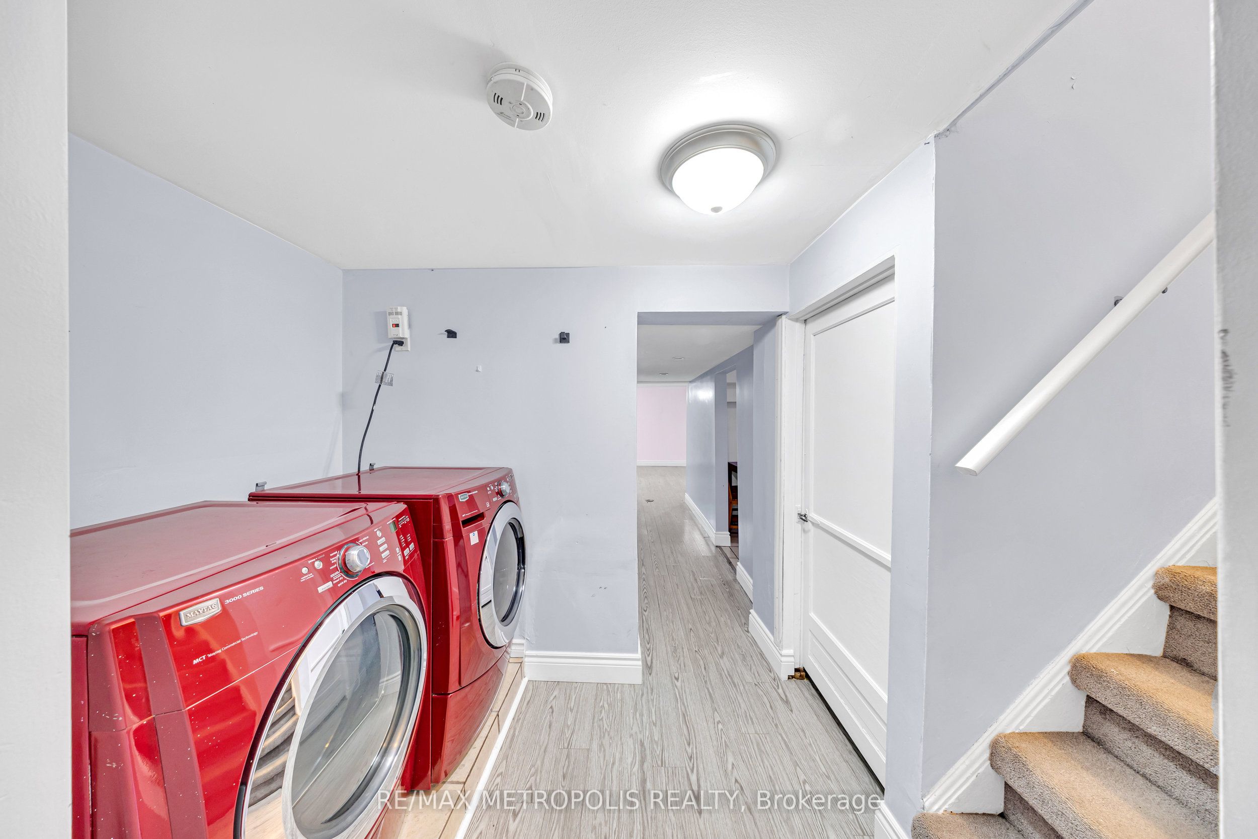 337 Pine Avenue
