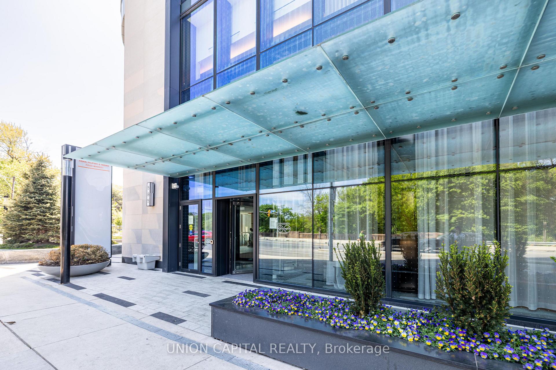 1 Bedroom Condo at 585 Bloor, Toronto For sale