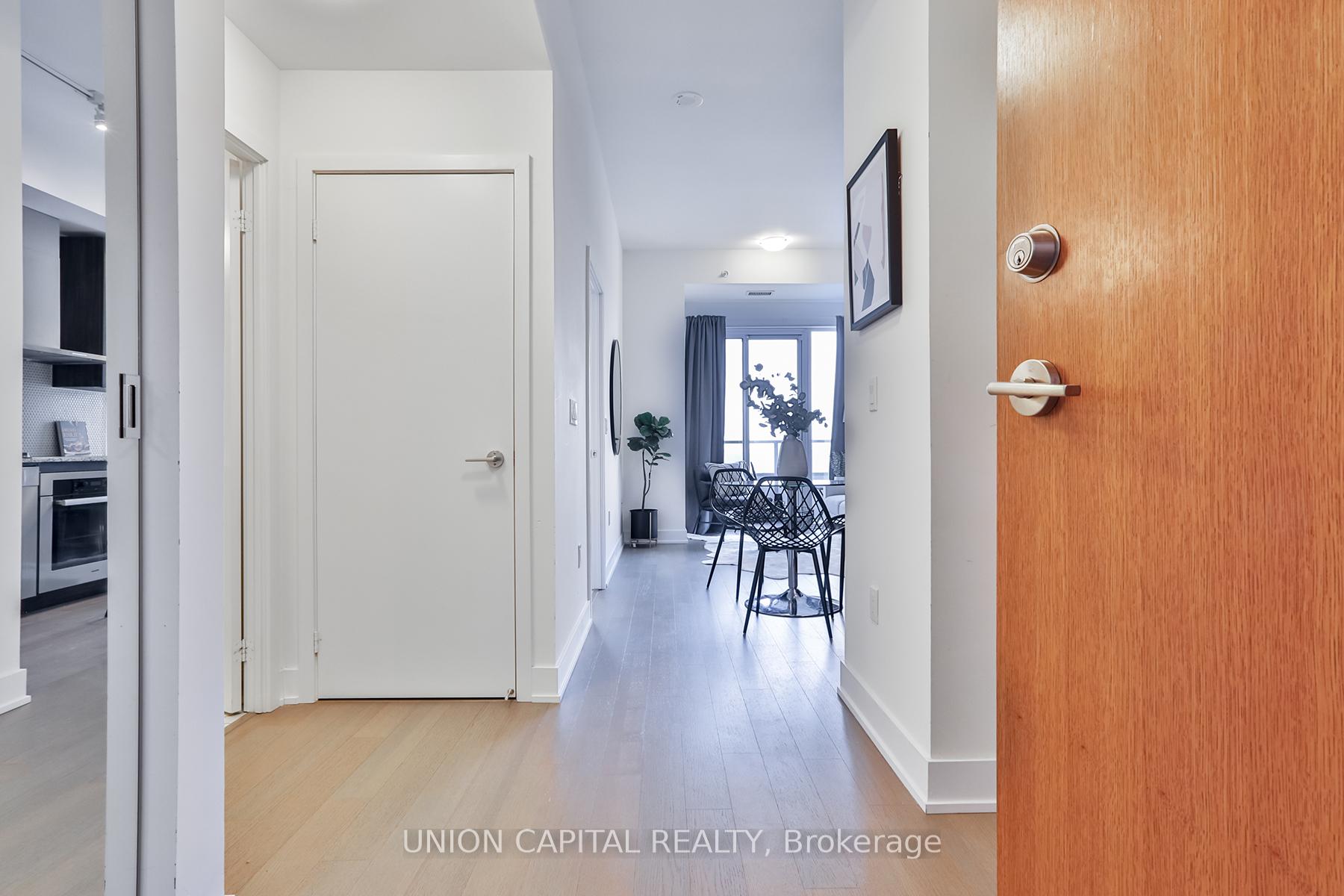 2 Bedrooms Condo at 20 Shore Breeze, Toronto For sale