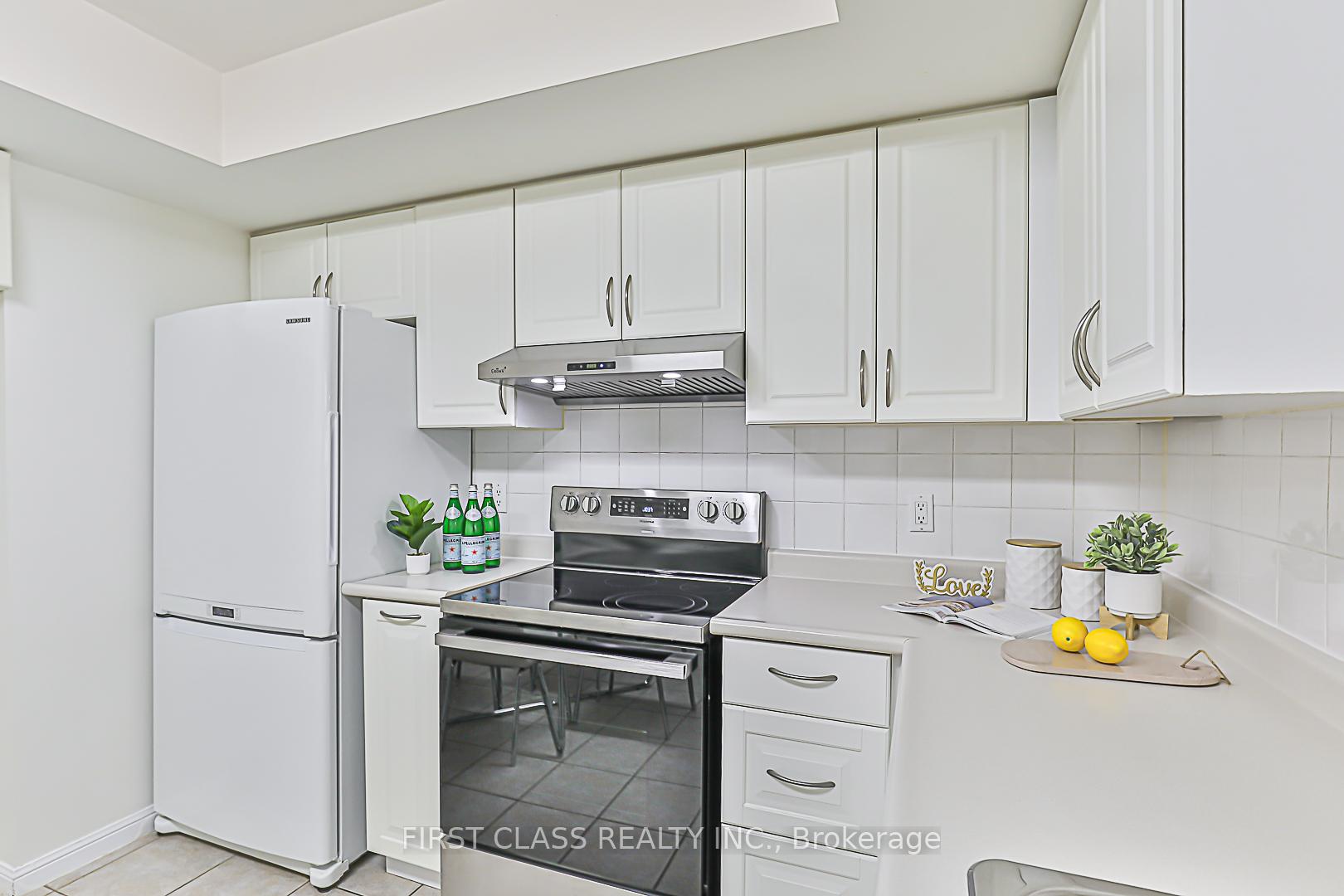 4 Bedrooms Condo at 1881 Mcnicoll,  Toronto For sale