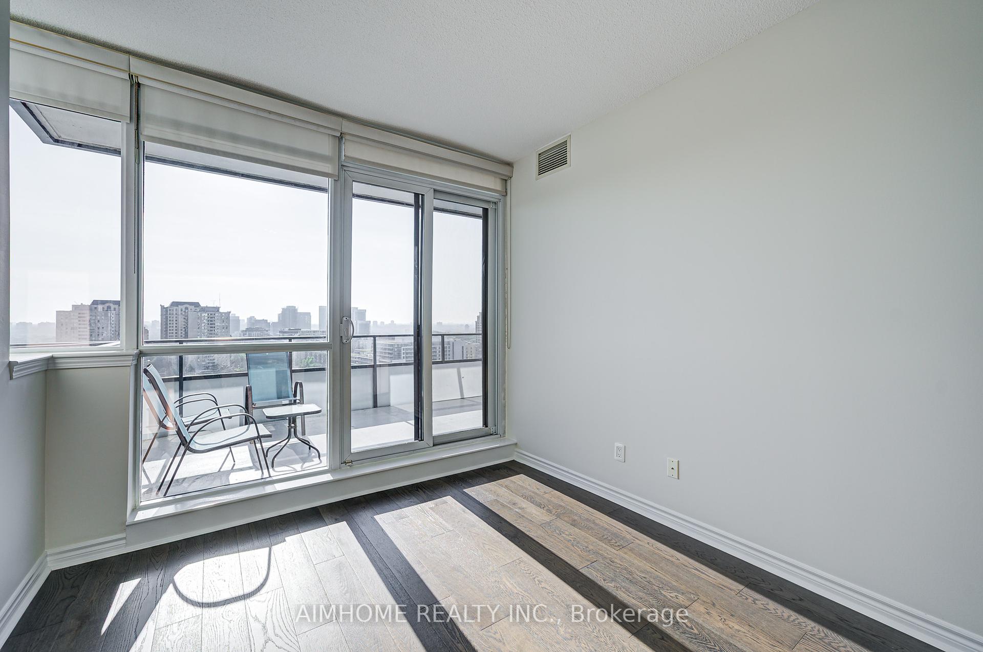 2 Bedrooms Condo at 2885 Bayview, Toronto For sale