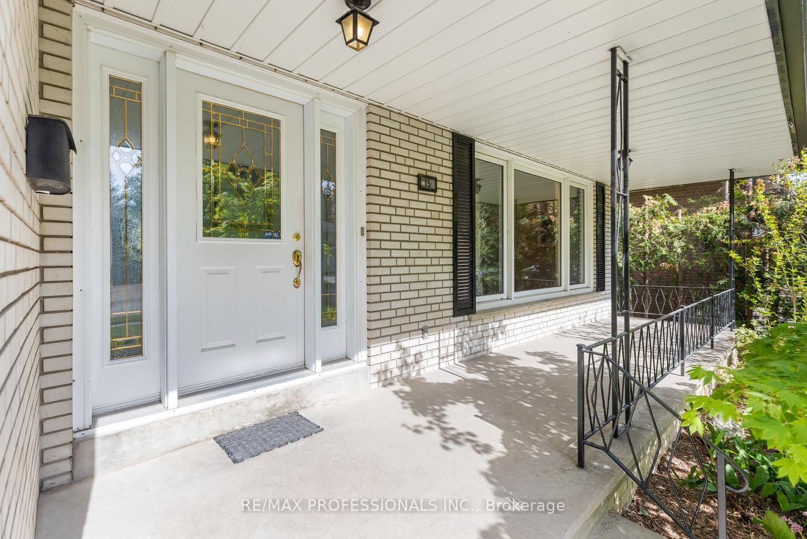 15 Warrender Avenue