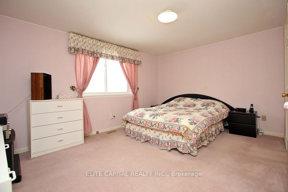 Master Bedroom with 4 pc ensuite