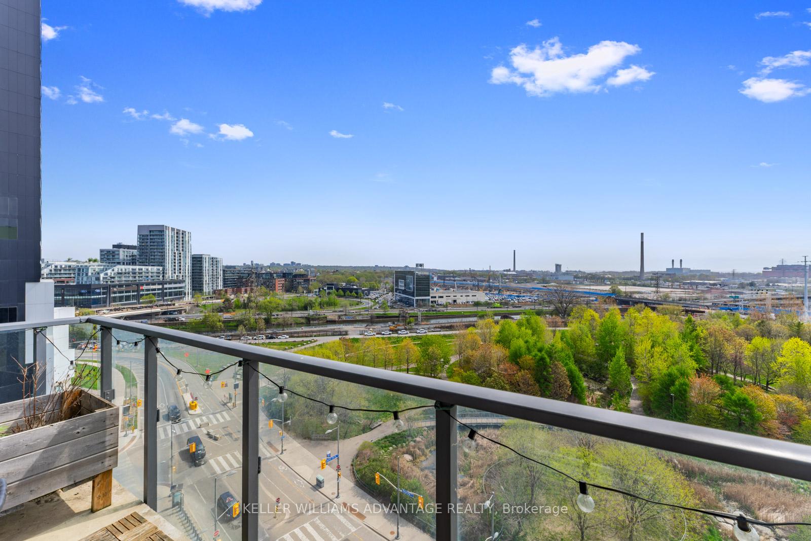 2 Bedrooms Condo at 120 Bayview, Toronto For sale