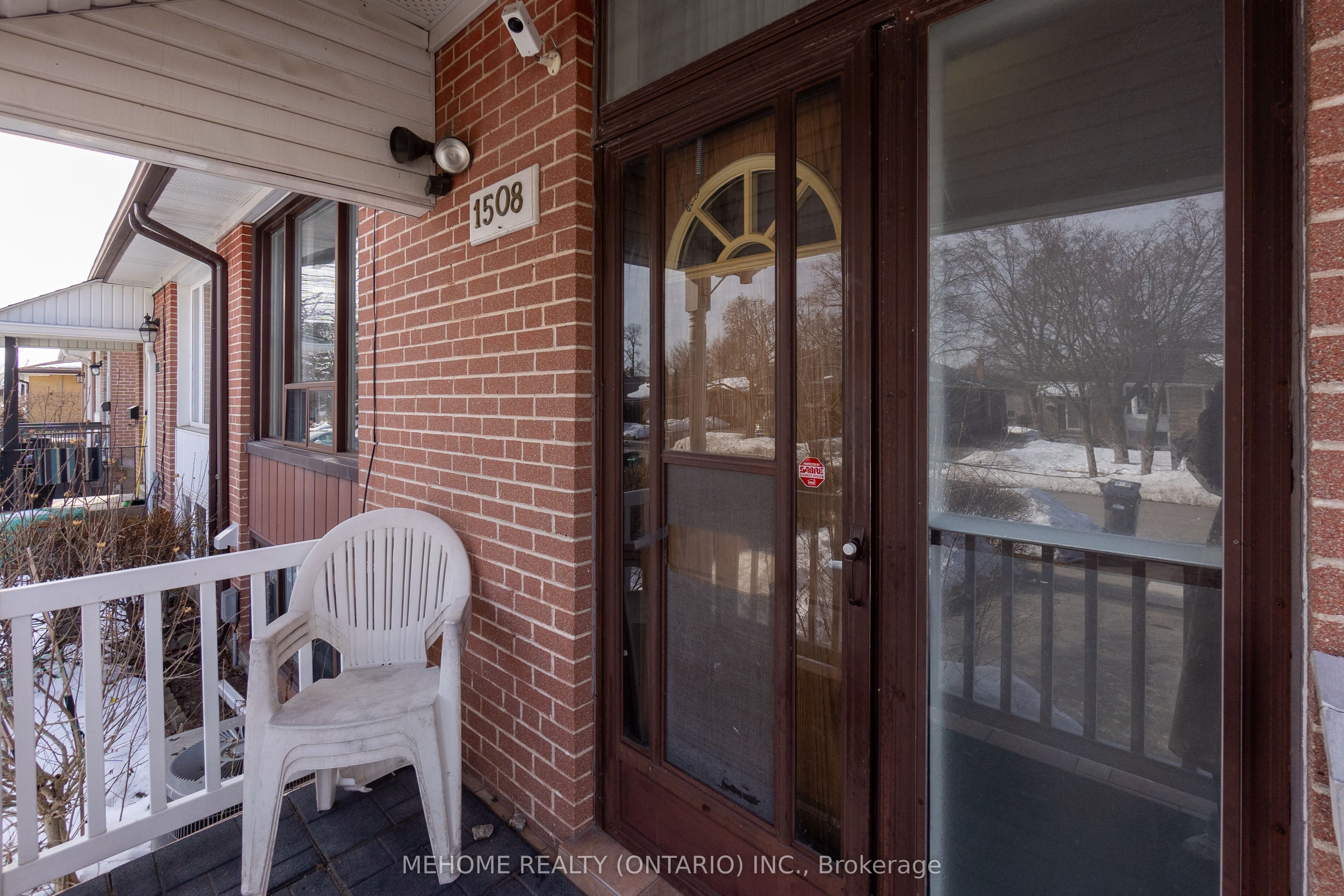 1508 Sandgate Crescent, Mississauga, ON L5J 2E5