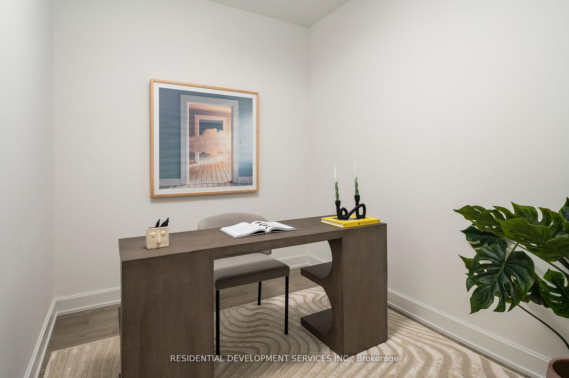 3 Bedrooms Condo at 1 Strathgowan,  Toronto For sale