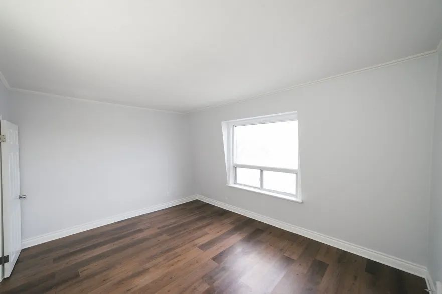 1309 Dupont Street 2