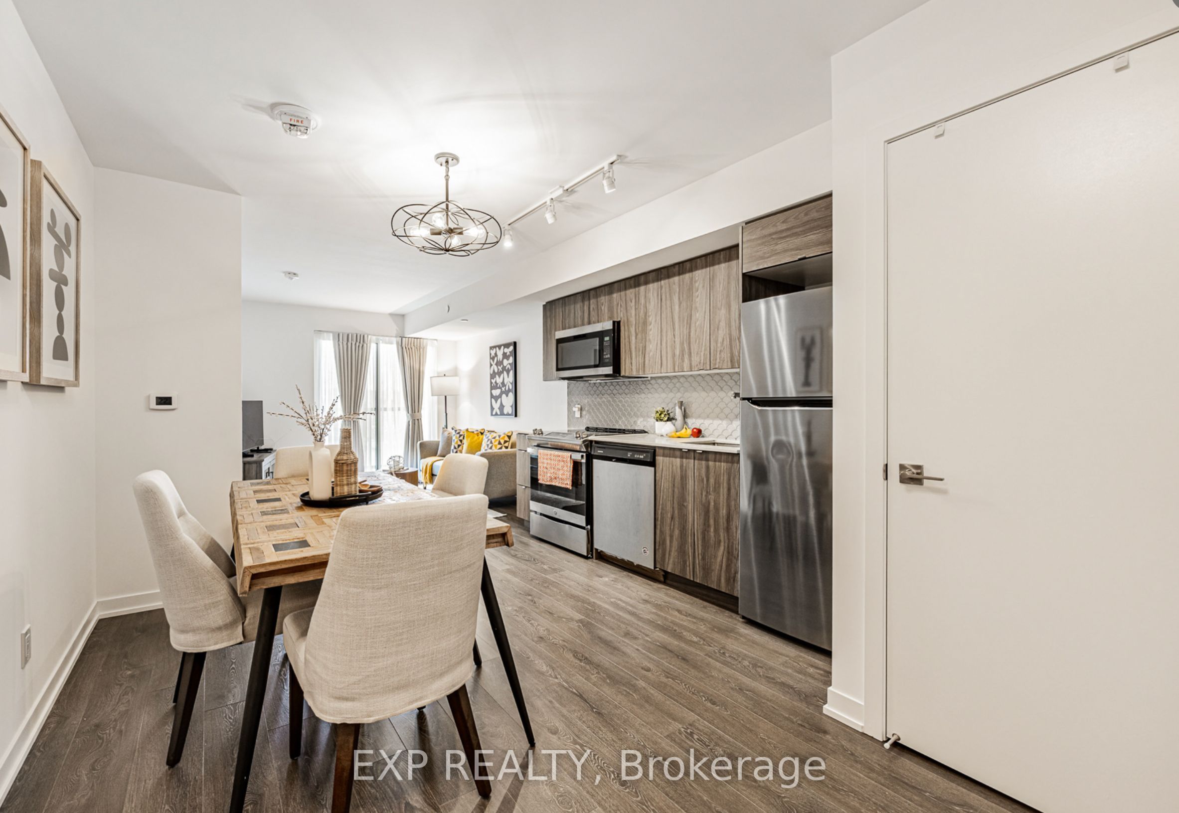 #516 - 1401 O'Connor Drive, Toronto, ON M4B 2V5