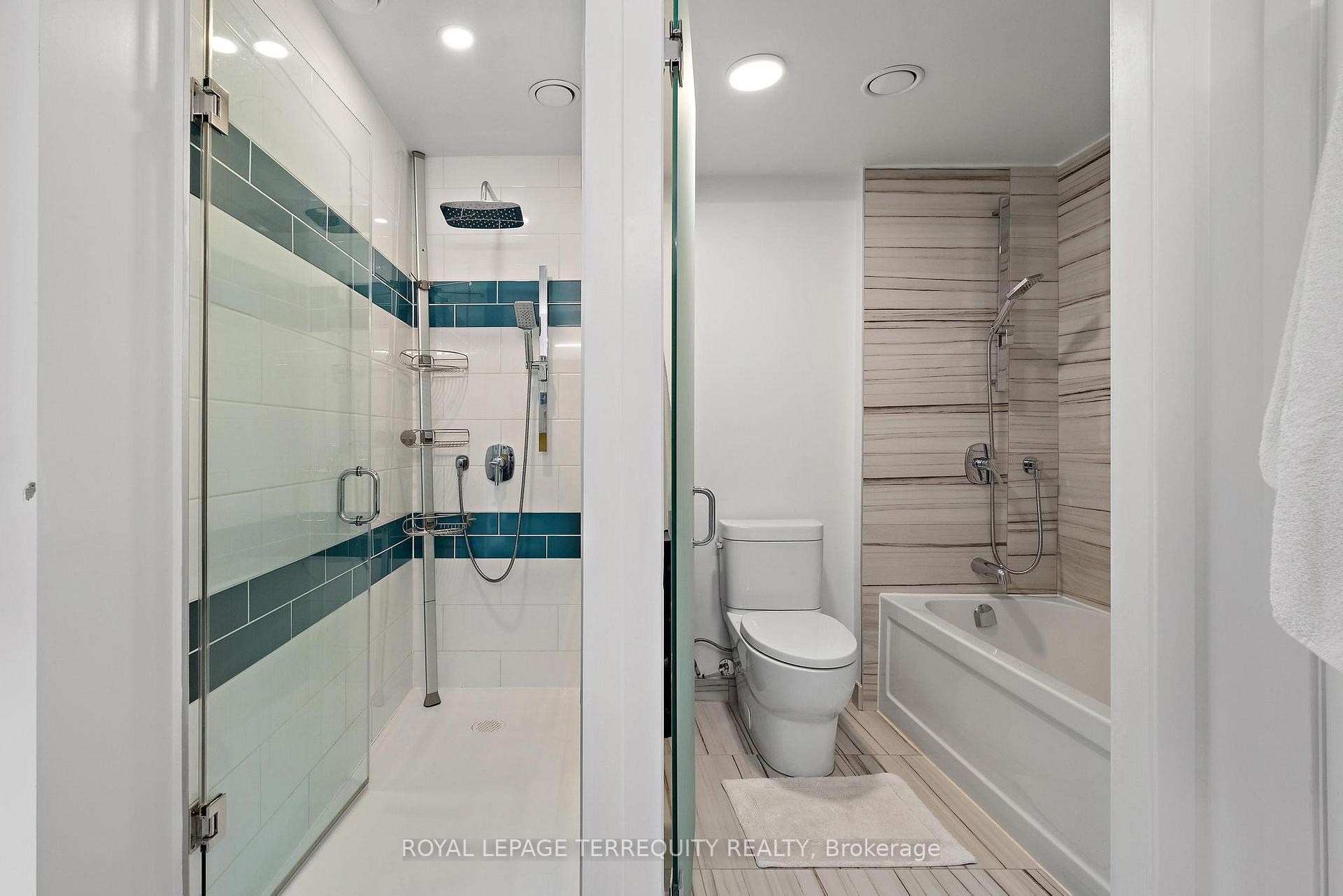 3 Bedrooms Condo at 38 Howard Park,  Toronto For sale