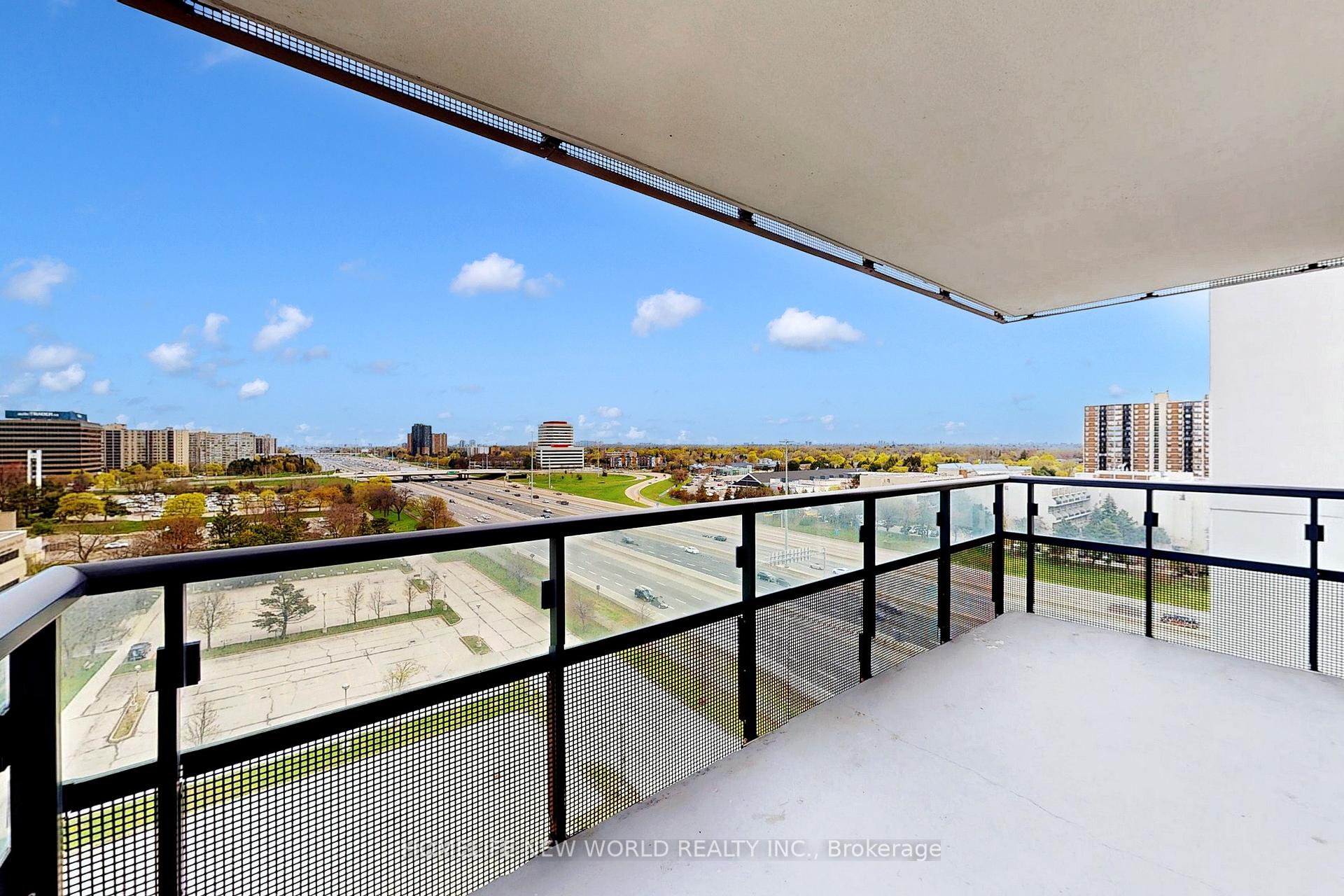 2 Bedrooms Condo at 10 Eva,  Toronto For sale