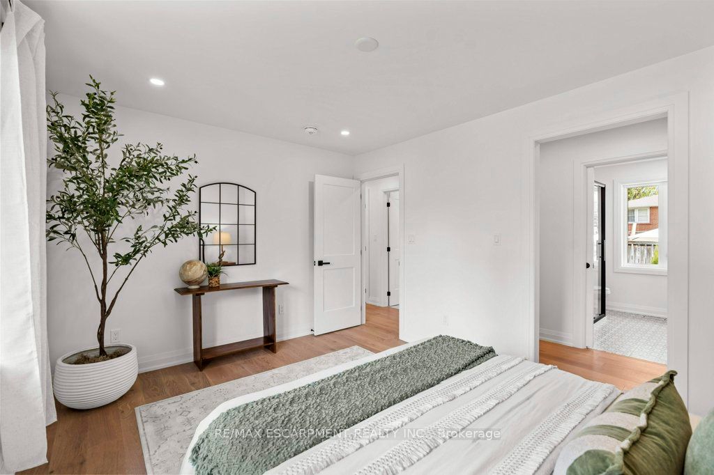 877 Condor Drive