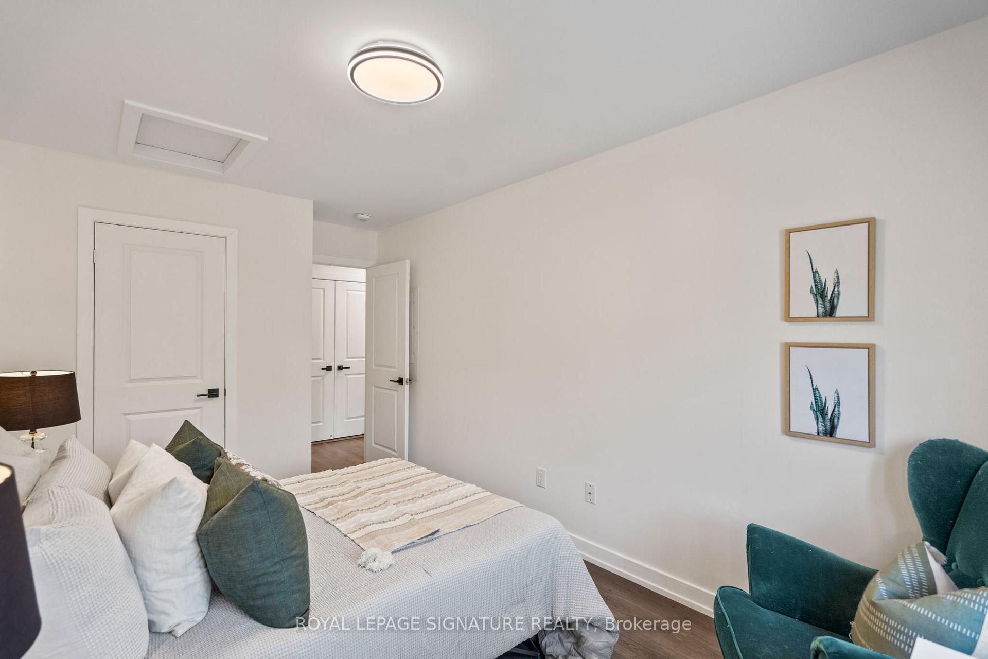 2 Bedrooms Condo at 60 Parrotta, Toronto For sale