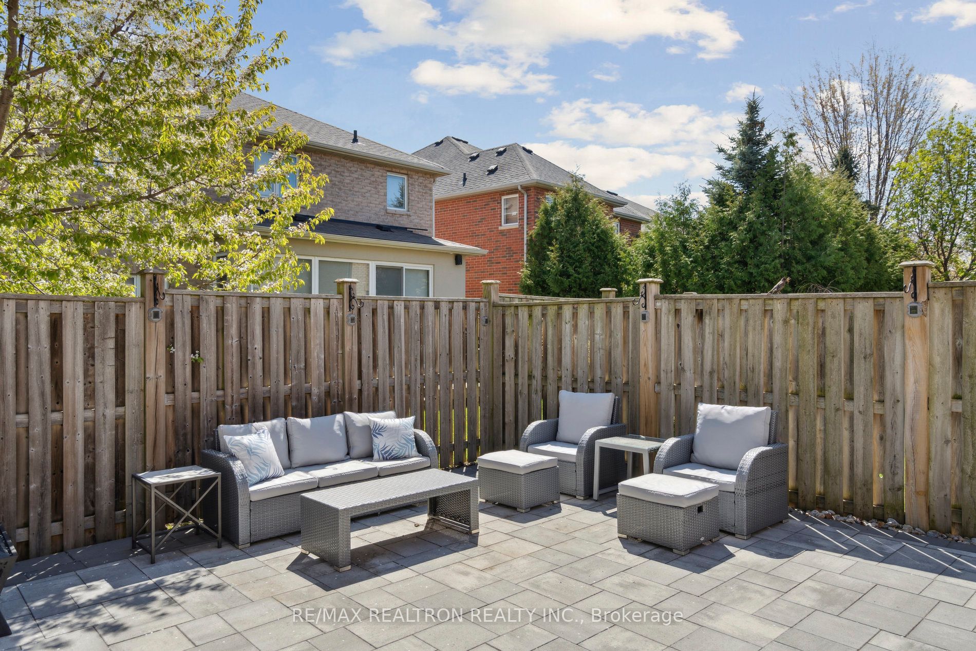 545 Pleasant Ridge Avenue
