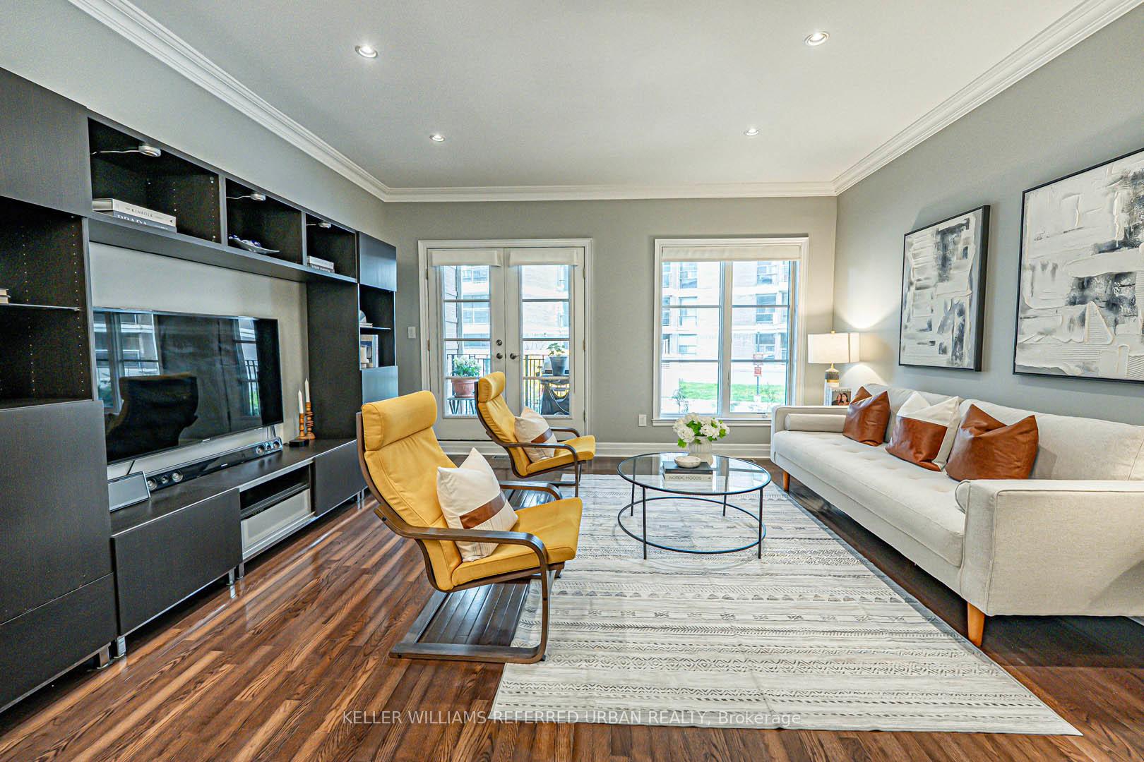 2 Bedrooms Condo at 67 Pleasant, Toronto For sale