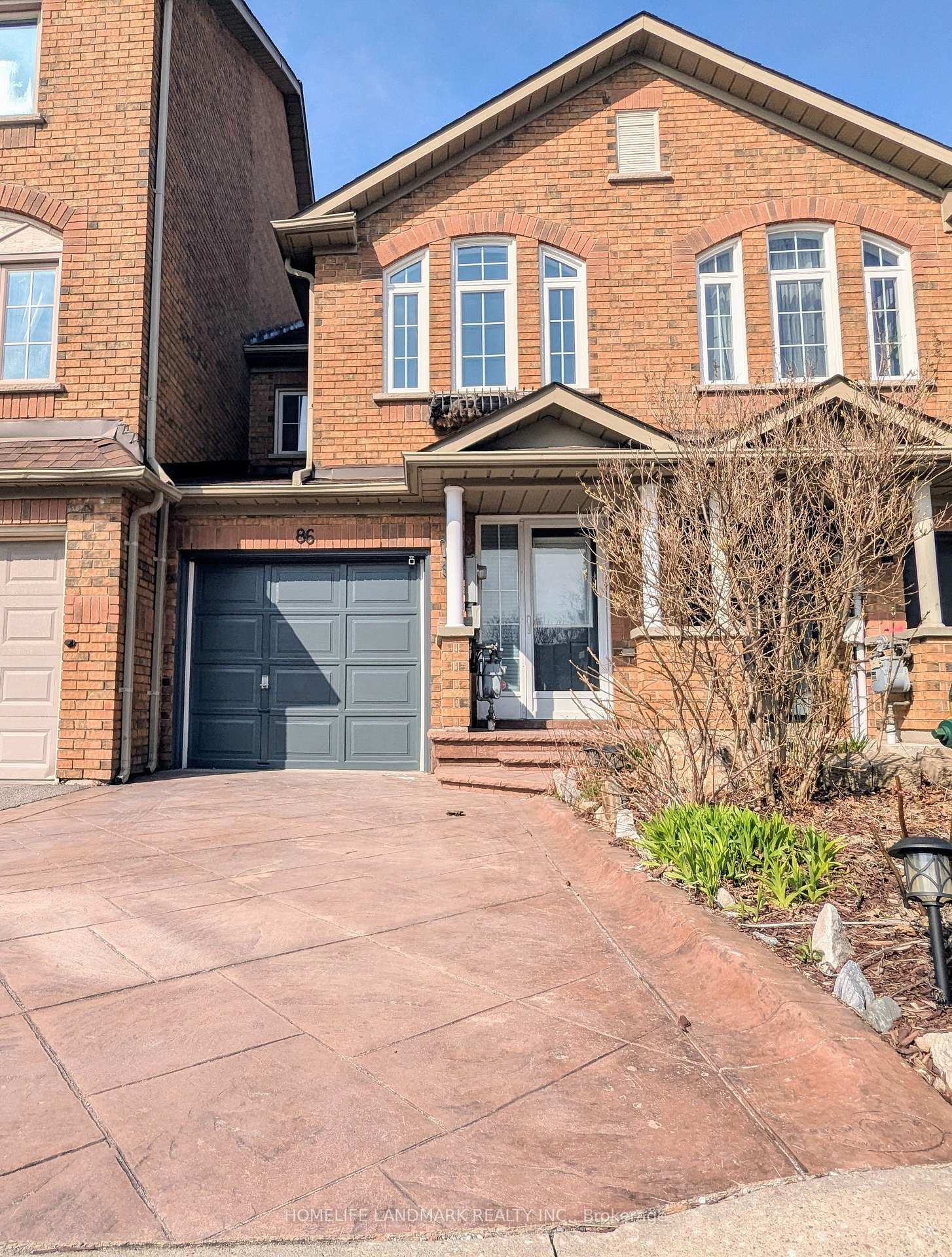 4 Bedrooms Condo at 86 Tania, Vaughan For sale