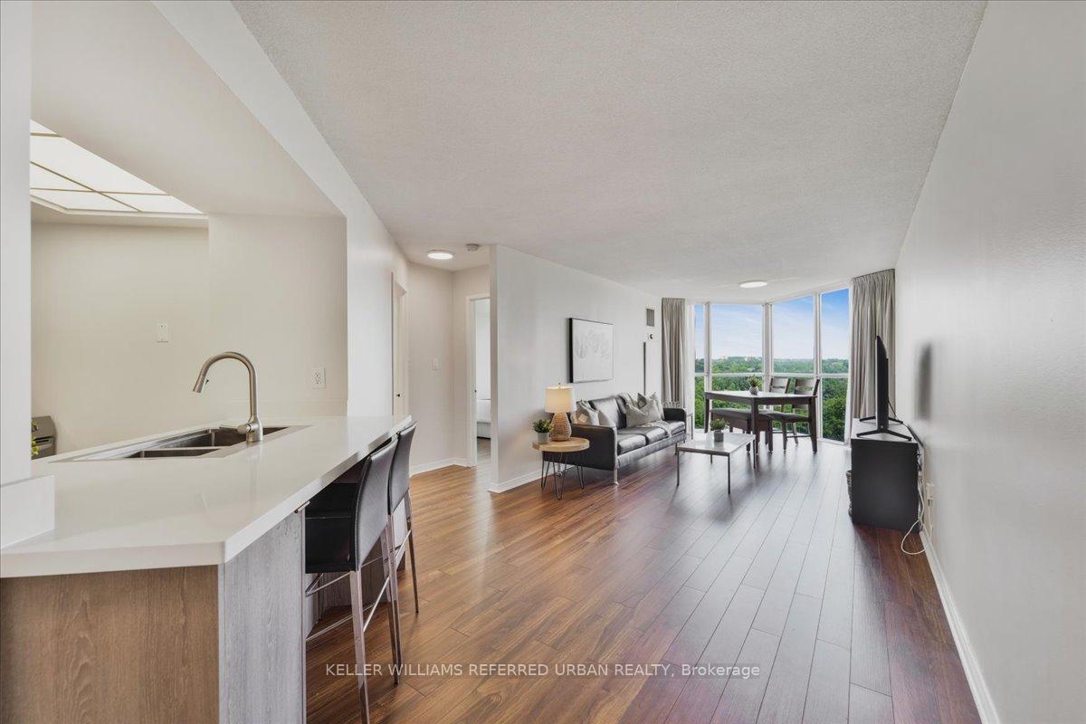 1 Bedroom Condo at 5 Concorde, Toronto For sale