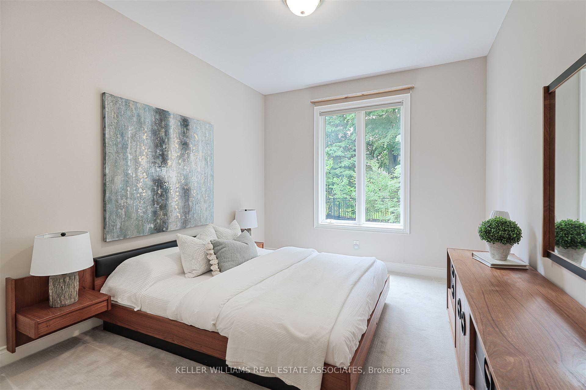 2 Bedrooms Condo at 726 Hidden Grove, Mississauga For sale
