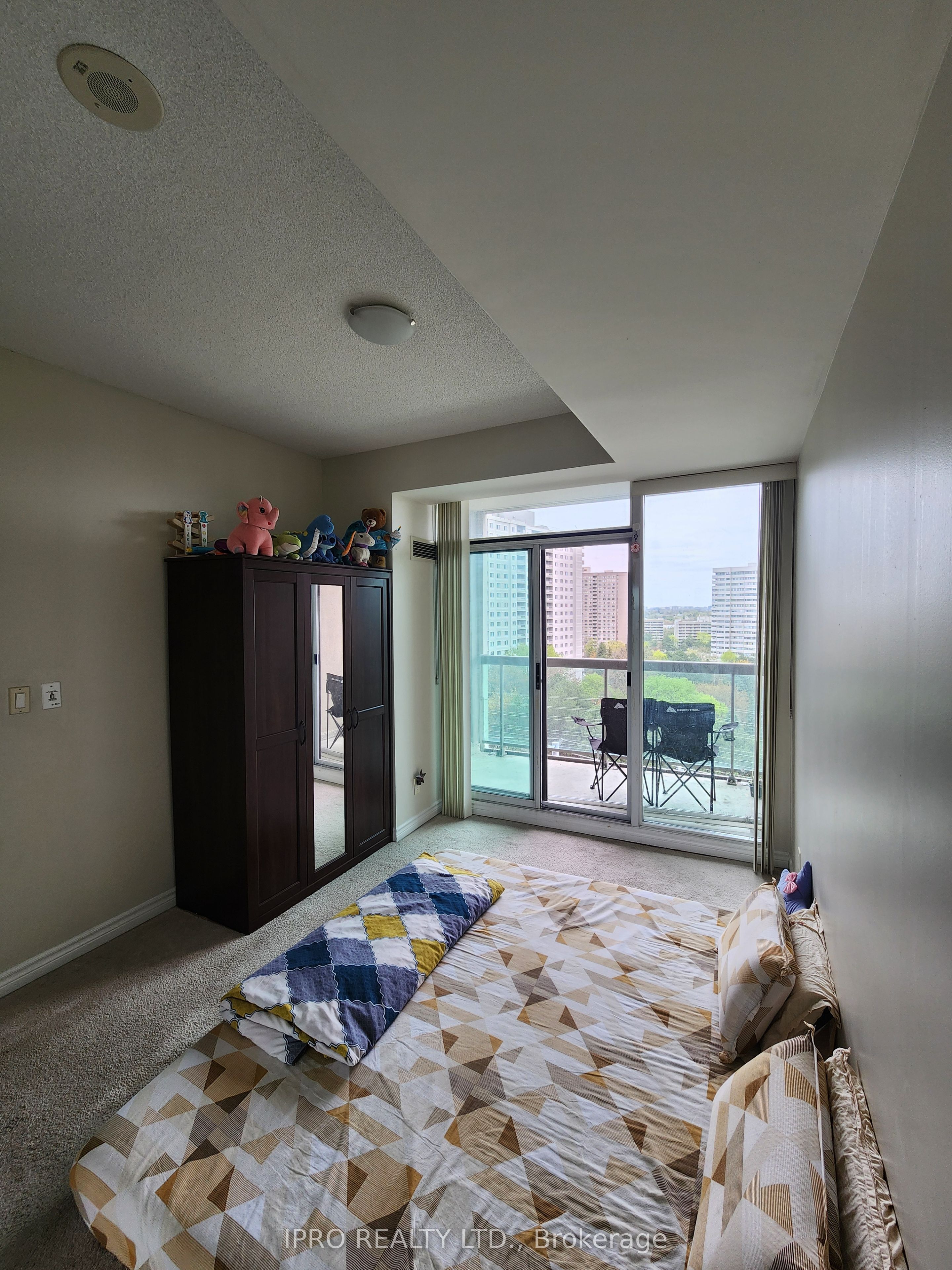 3504 Hurontario Street, #1001