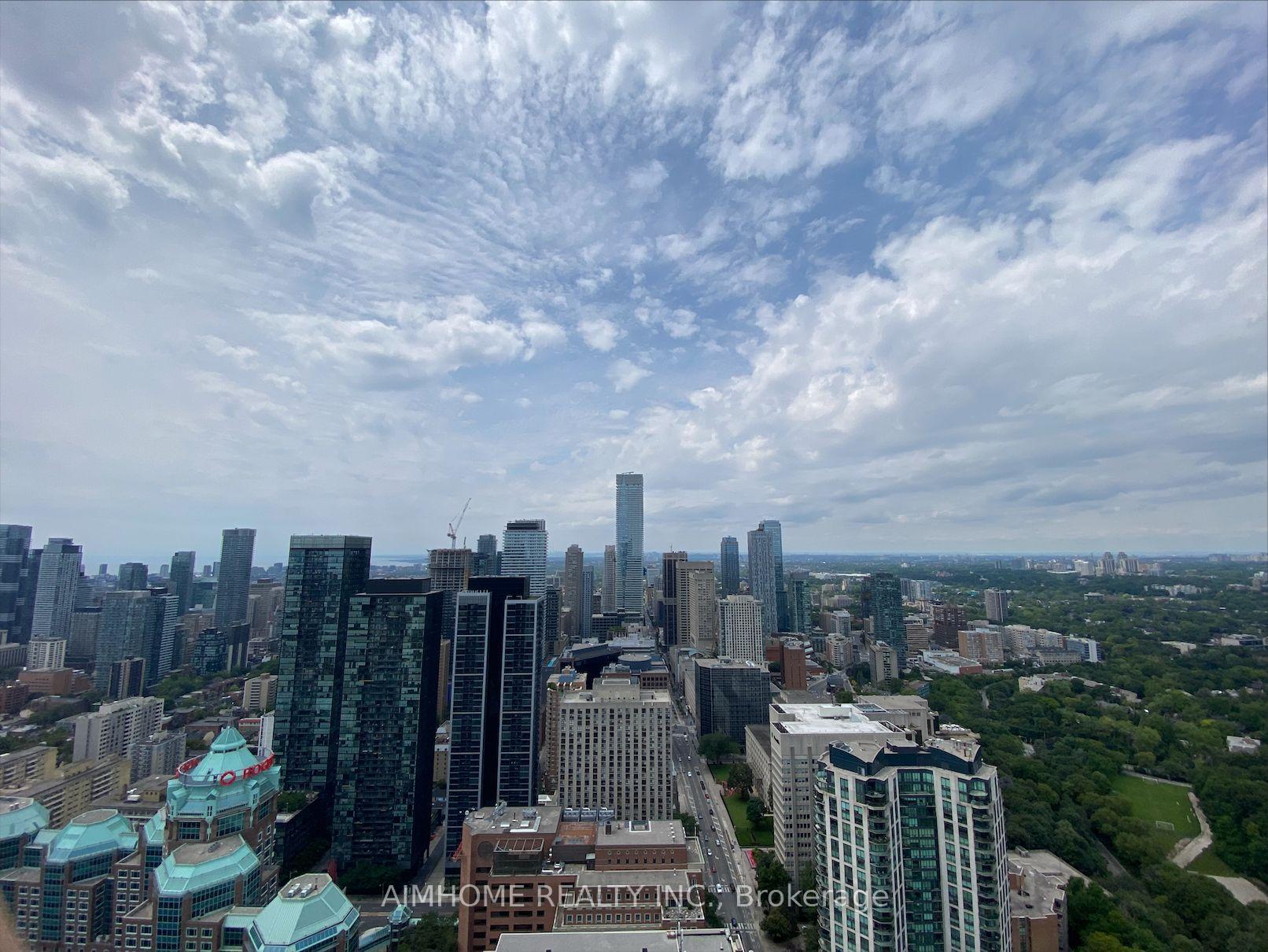 2 Bedrooms Condo at 395 Bloor, Toronto For sale