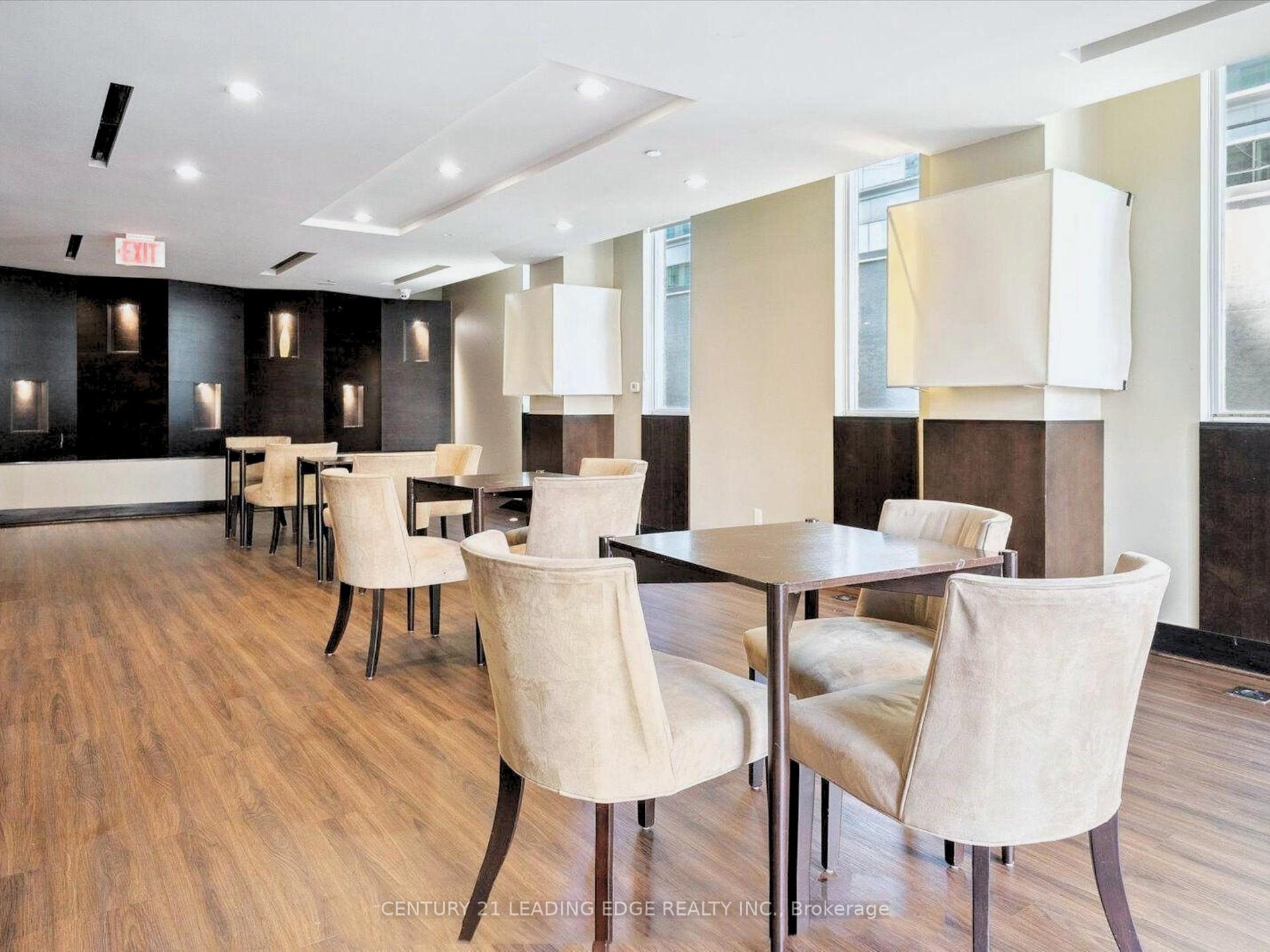 2 Bedrooms Condo at 18 Yonge, Toronto For sale