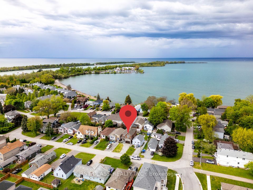 13 Stepney Street, St. Catharines, ON L2M 1P9