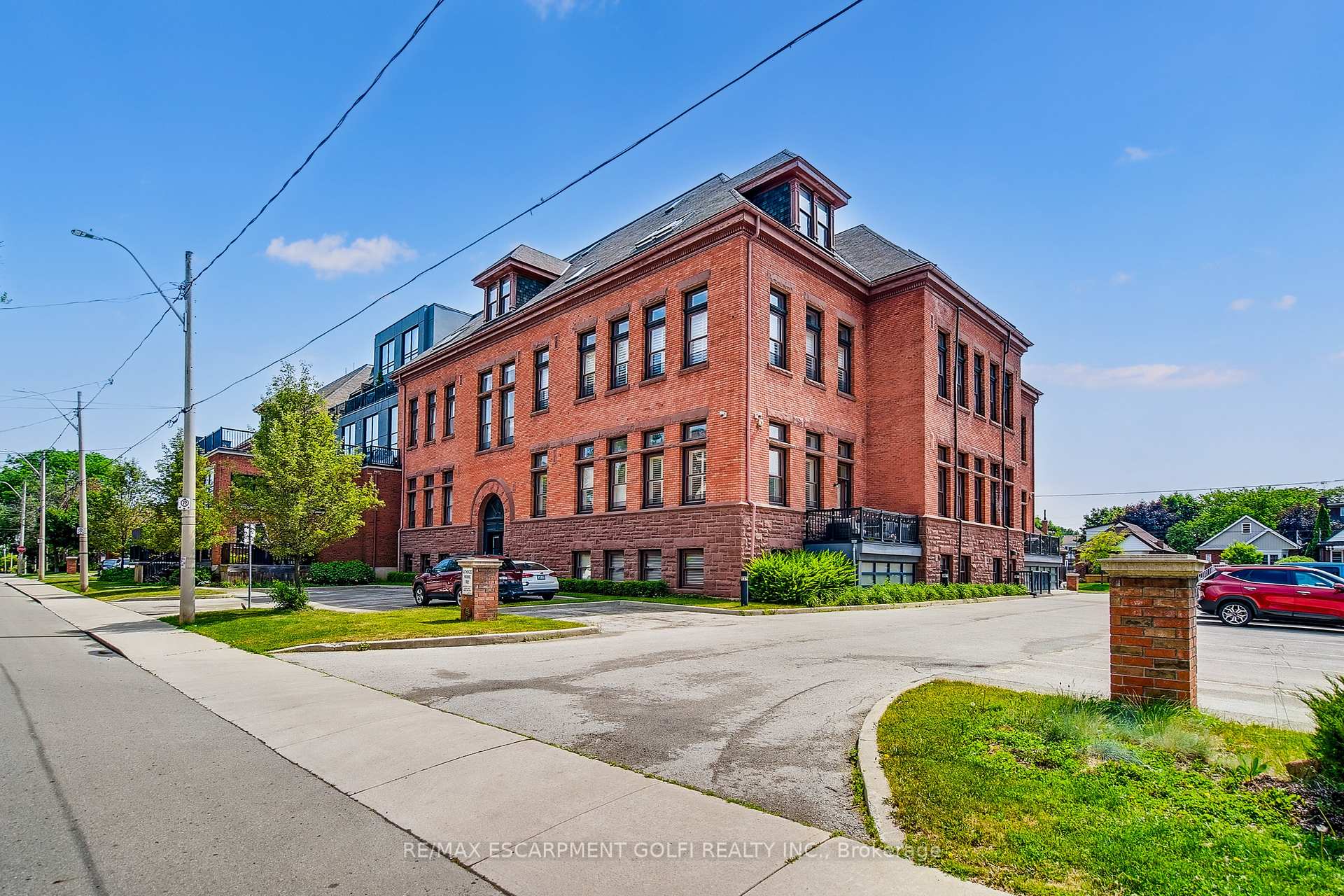 1 Bedroom Condo at 200 STINSON, Hamilton For sale