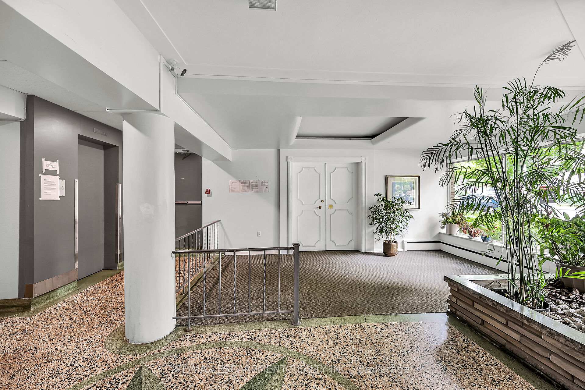 1 Bedroom Co-op at 40 Robinson, Hamilton For sale