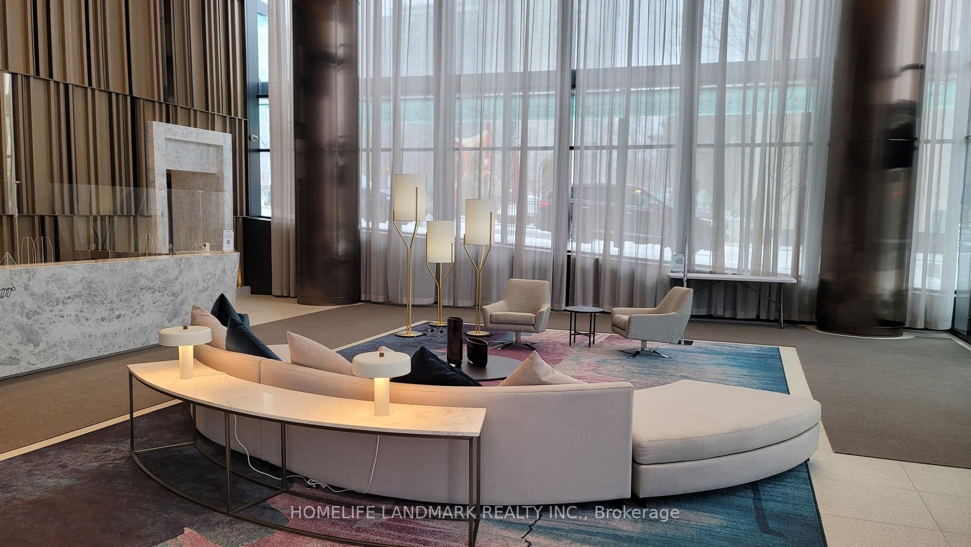 2 Bedrooms Condo at 575 Bloor,  Toronto For sale