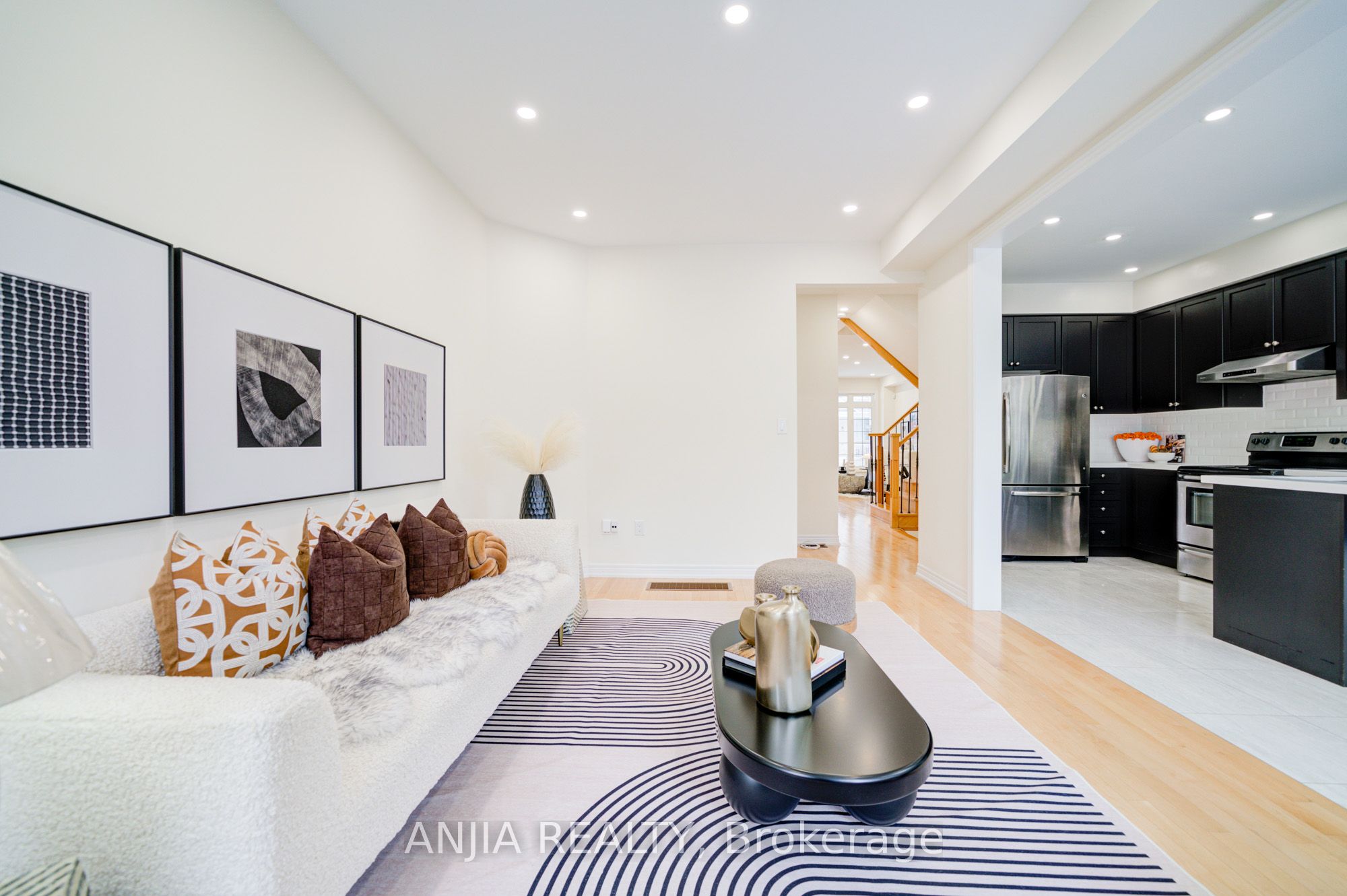 8 Wagner Drive