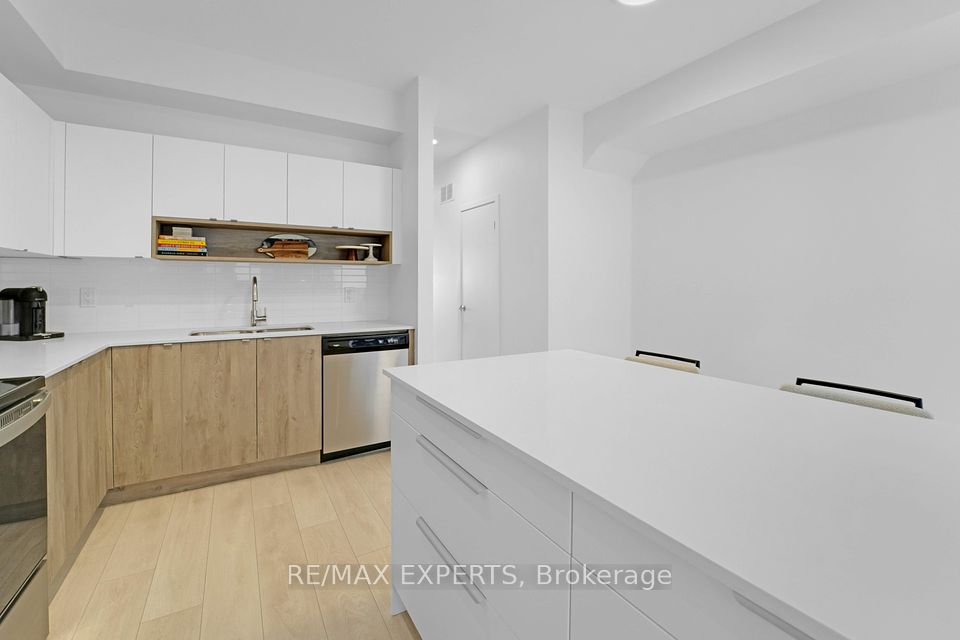 1095 Cooke Boulevard 37