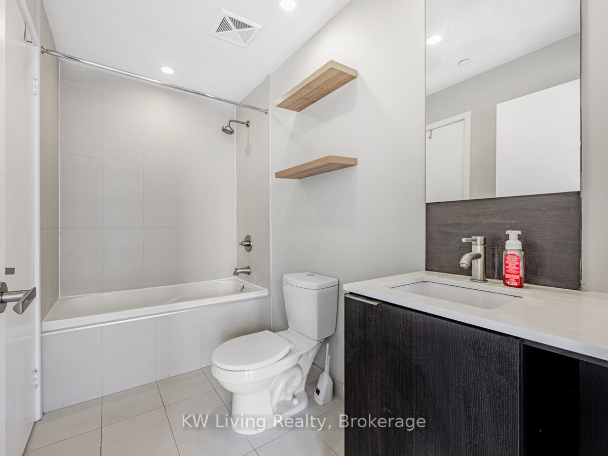 170 Sumach Street, #1402