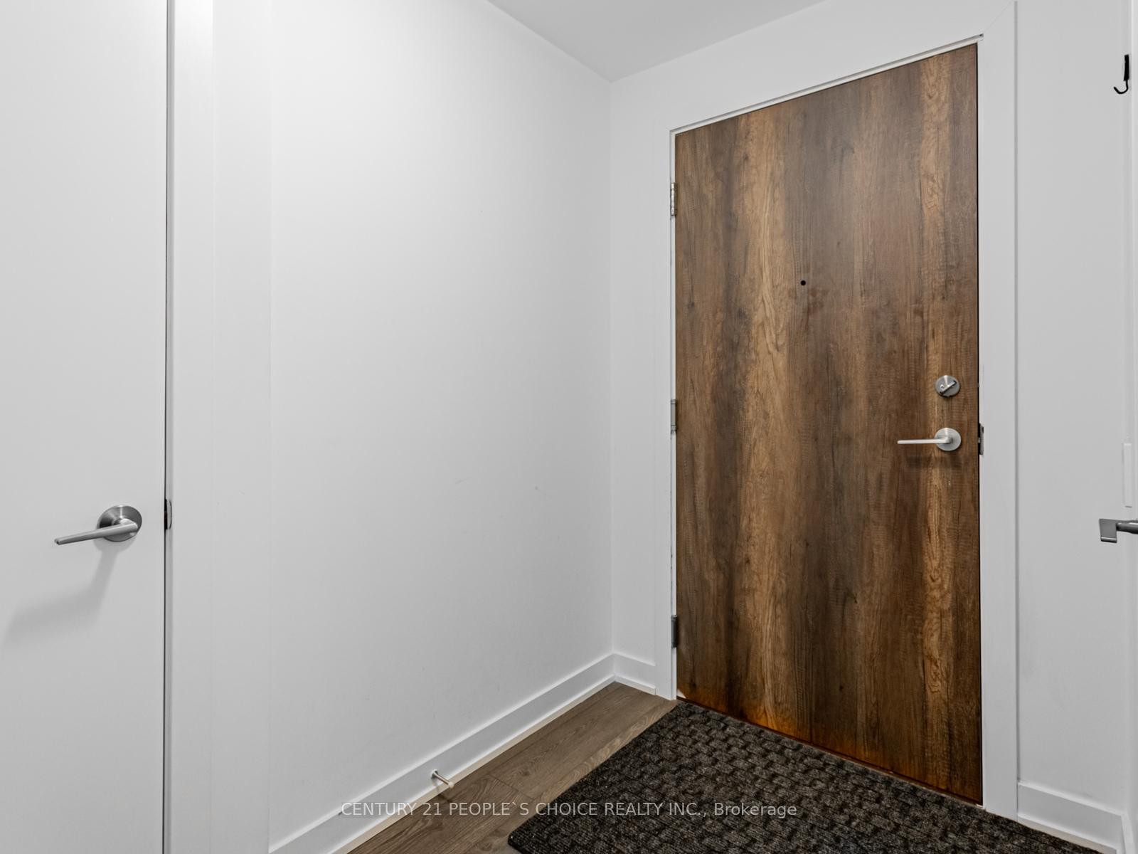 2 Bedrooms Condo at 251 Manitoba, Toronto For sale
