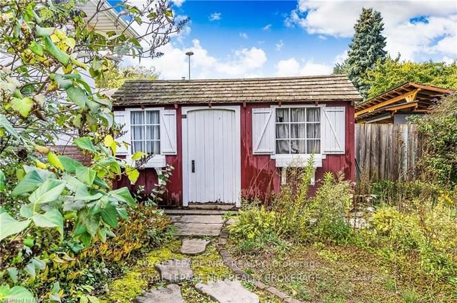 21 KIMBERMOUNT Drive, St. Catharines, ON L2N 5V7