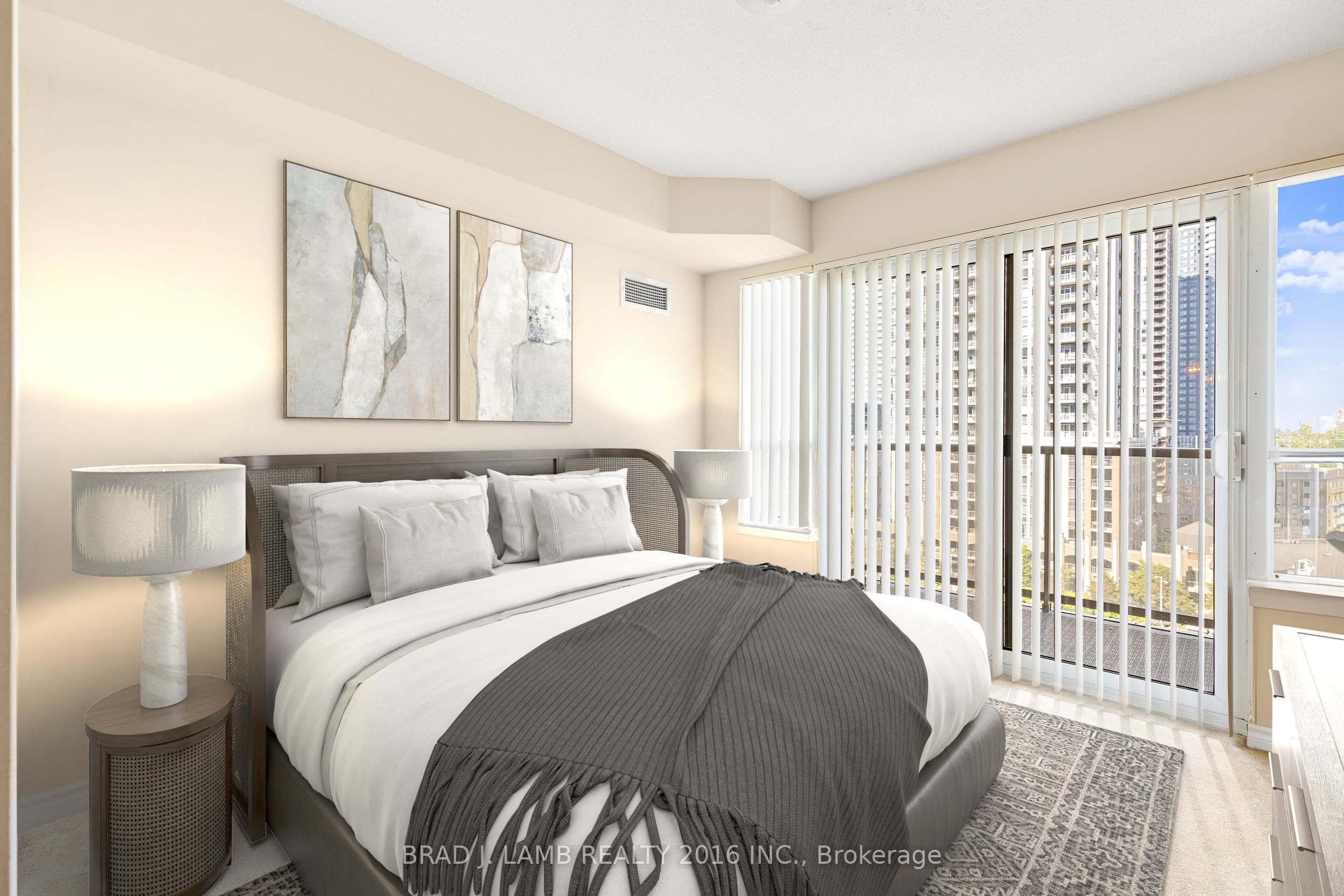 #905 - 350 Princess Royal Drive, Mississauga, ON L5B 4N1