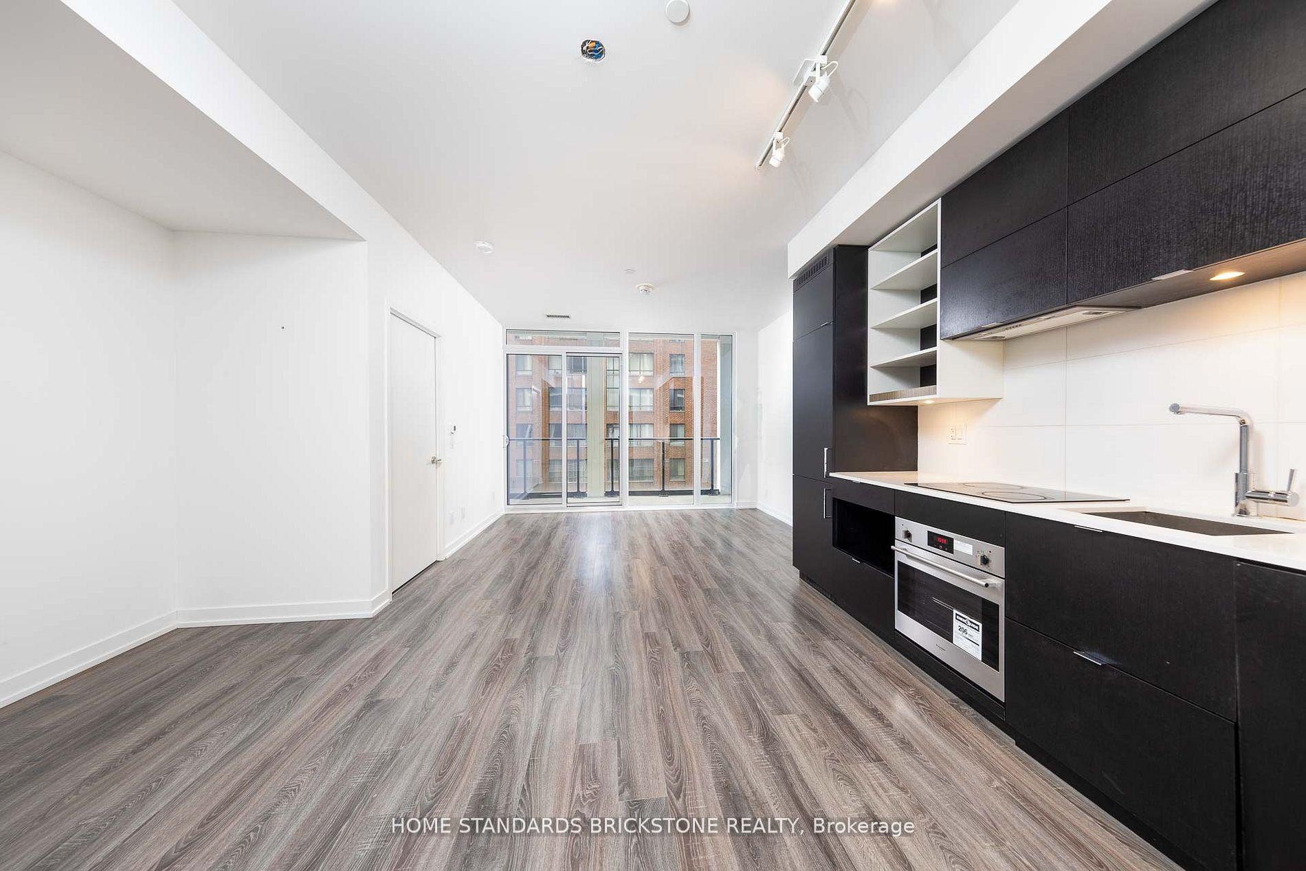 3 Bedrooms Condo at 20 Edward, Toronto For sale