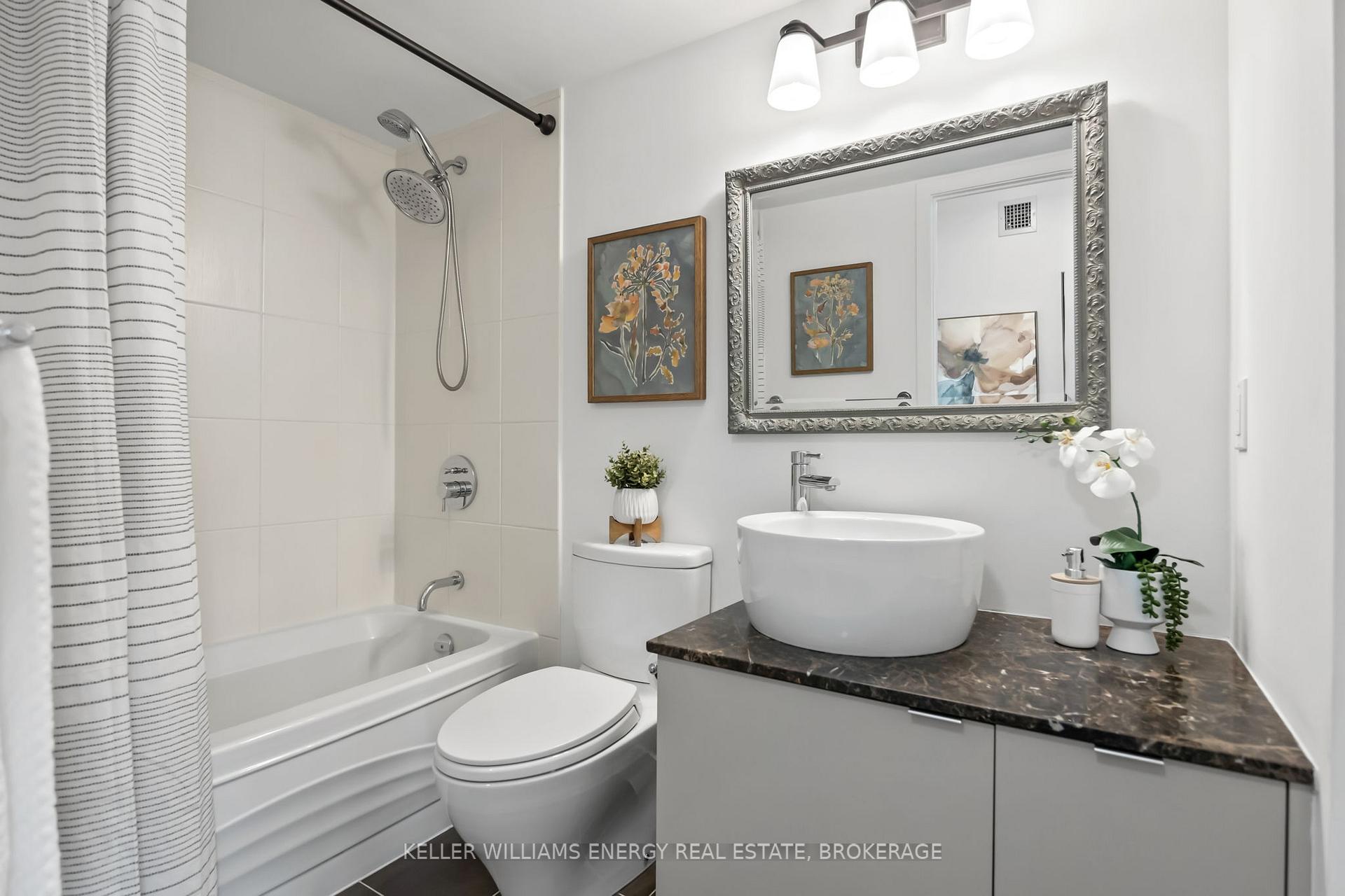 2 Bedrooms Condo at 1048 Broadview, Toronto For sale