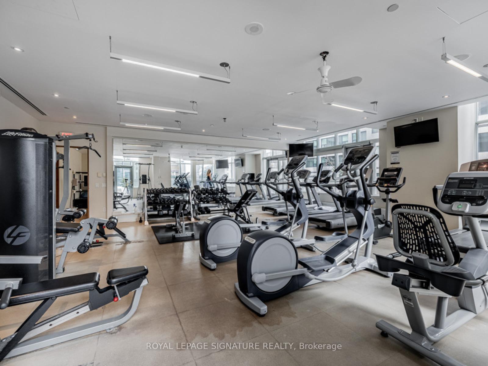 2 Bedrooms Condo at 2191 Yonge, Toronto For sale