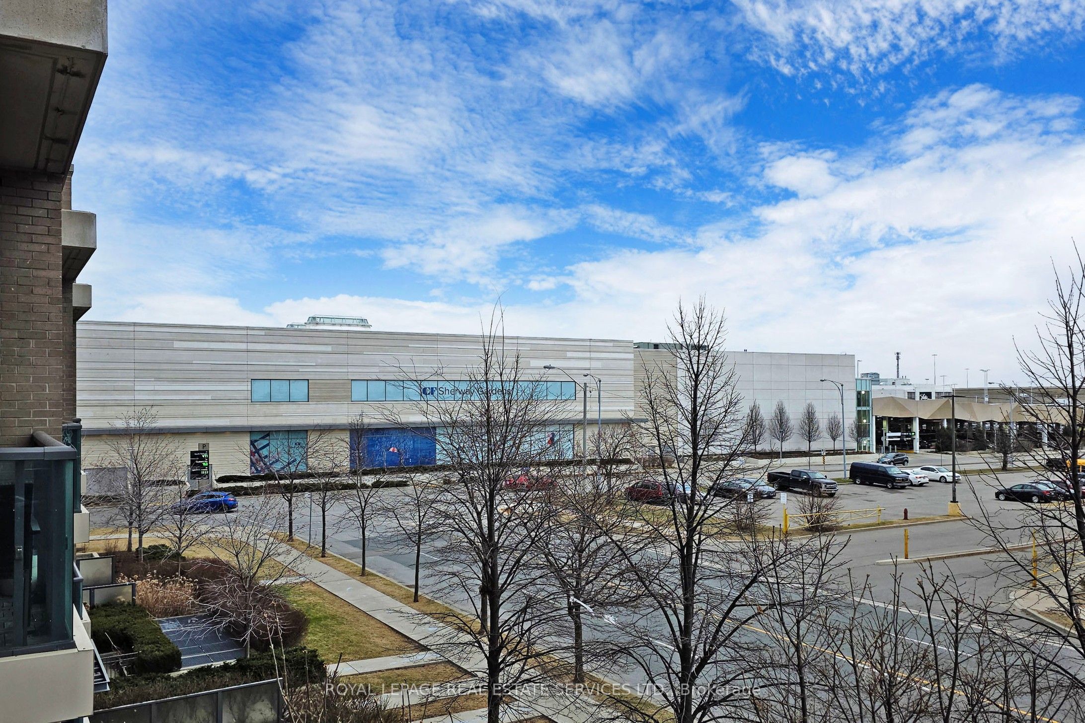 205 Sherway Gardens Road E, #311
