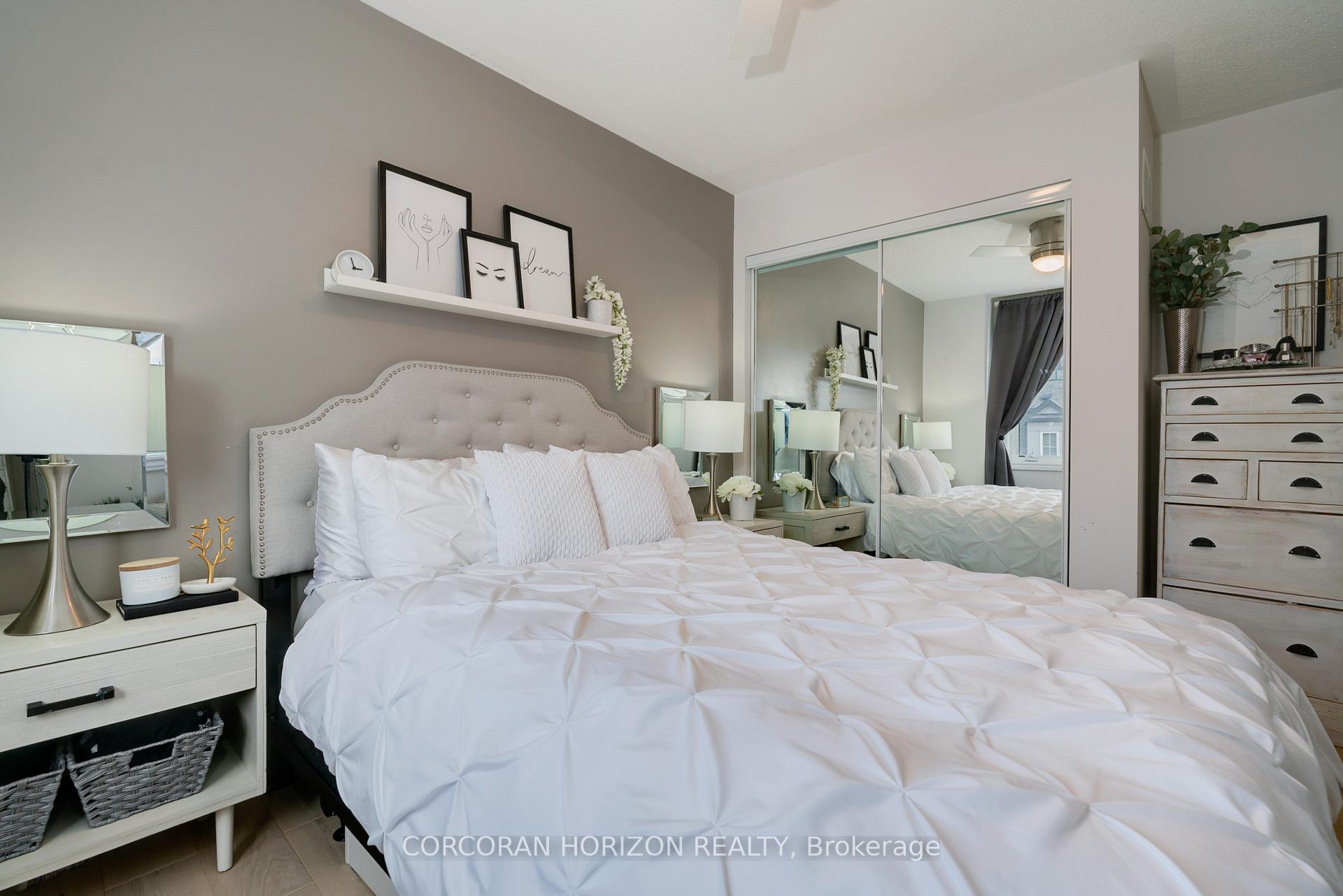 3 Bedrooms Condo at 11 Eaton Park, Toronto For sale