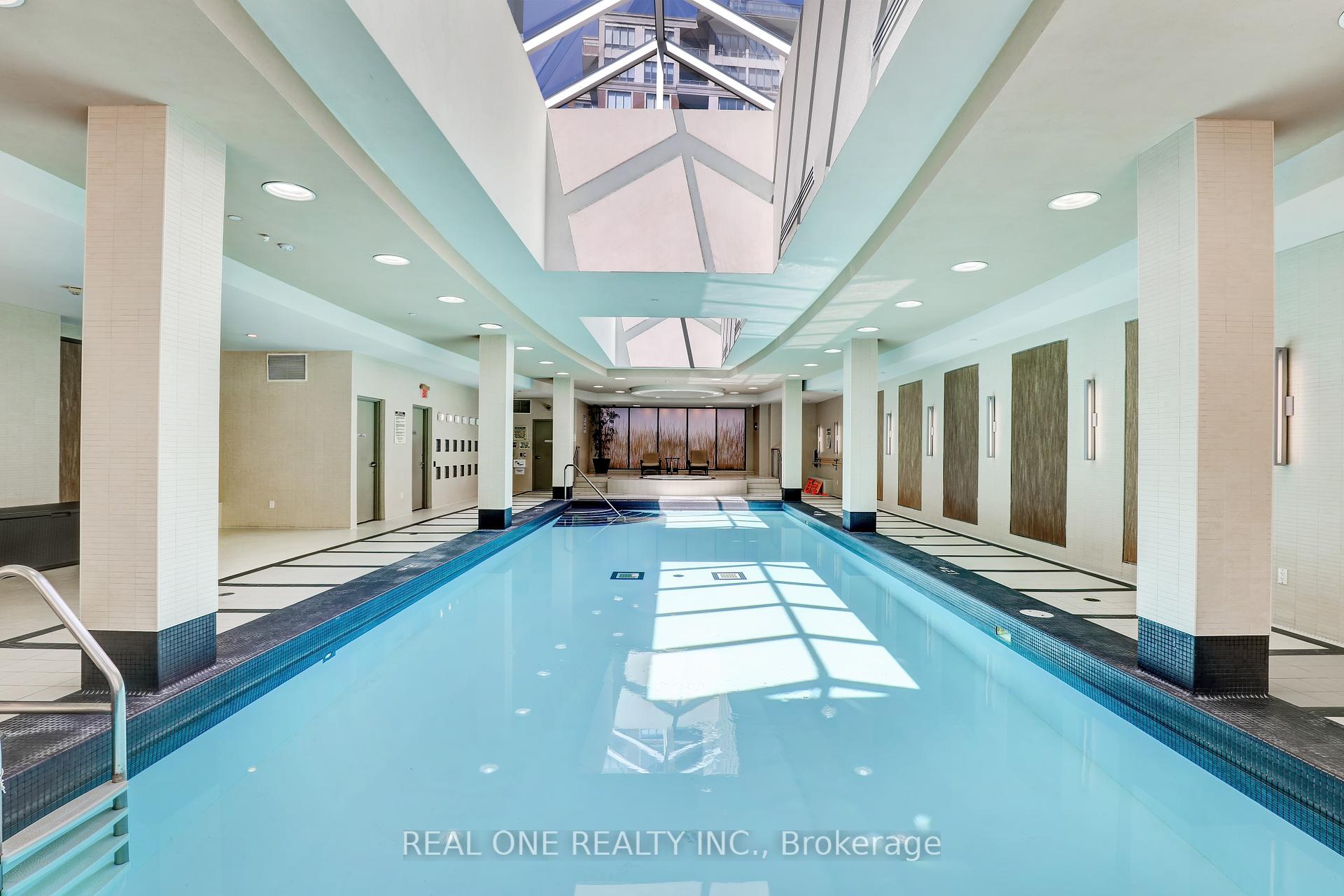 2 Bedrooms Condo at 500 Doris, Toronto For sale