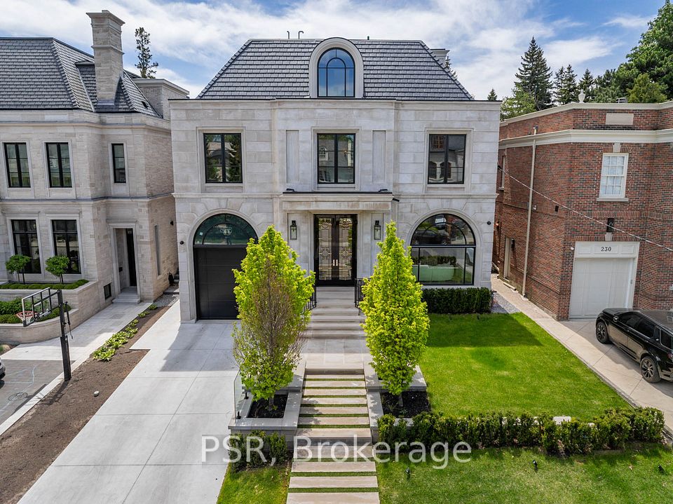 228 Dunvegan