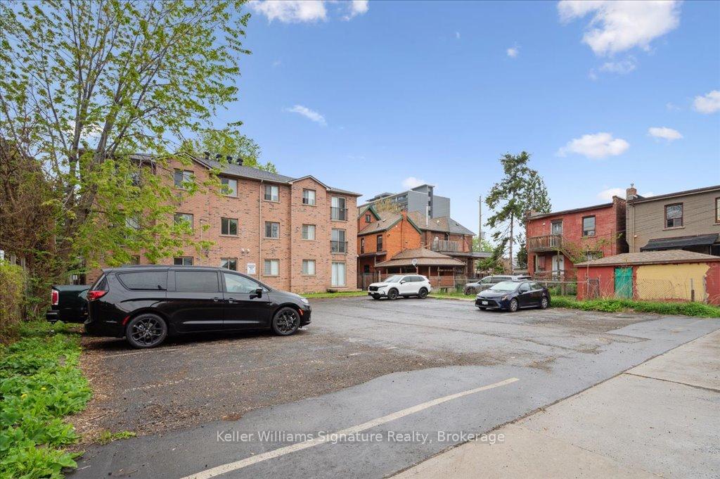 1 Bedroom Condo at 28 Victoria, Hamilton For sale
