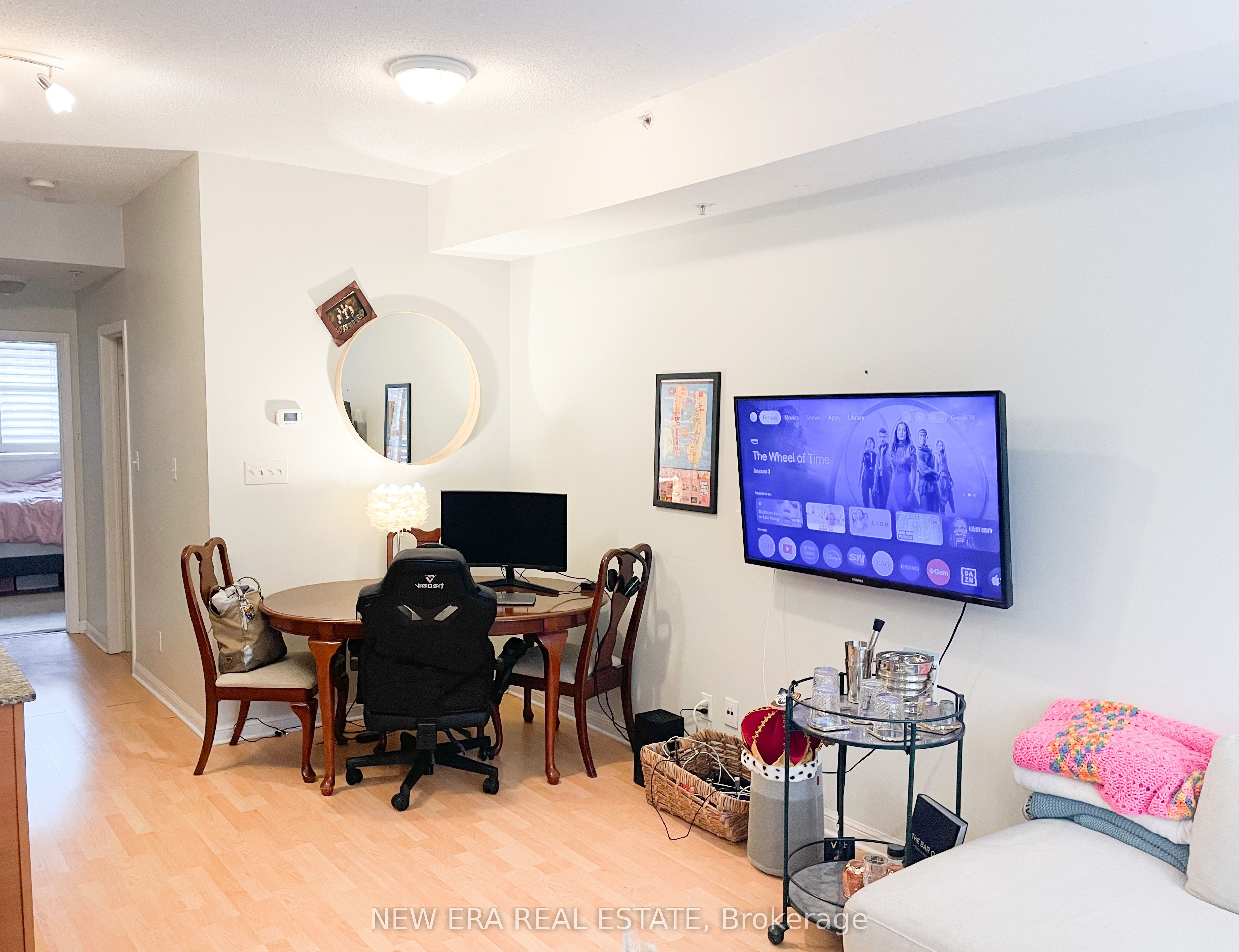 88 Carr Street, #19
