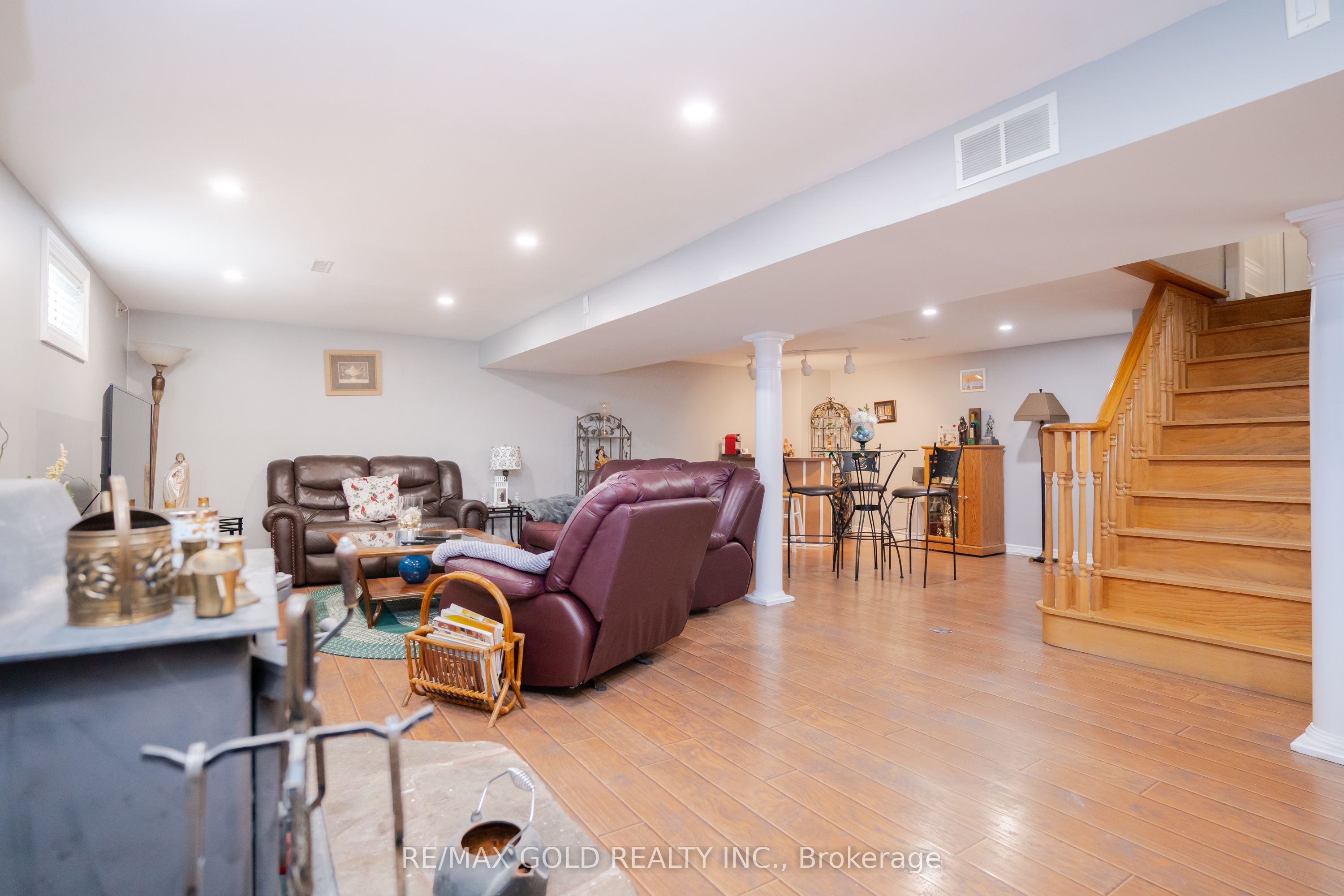 15 Castlemore Drive