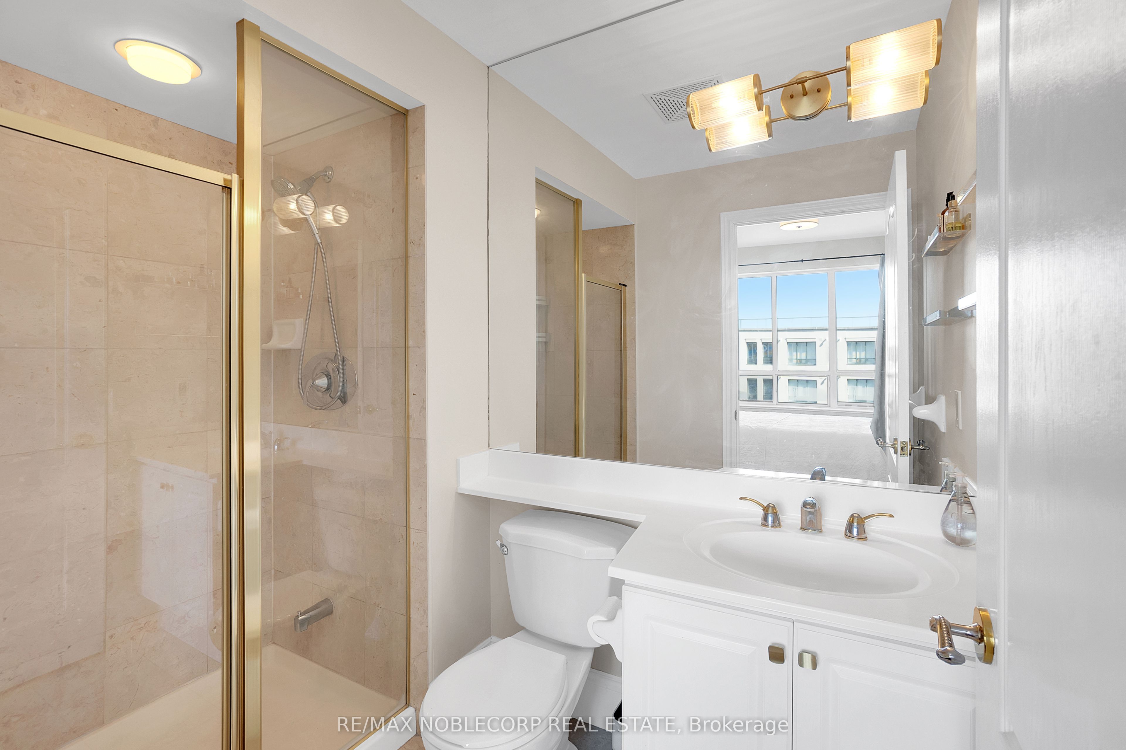 53 Woodbridge Avenue, #419