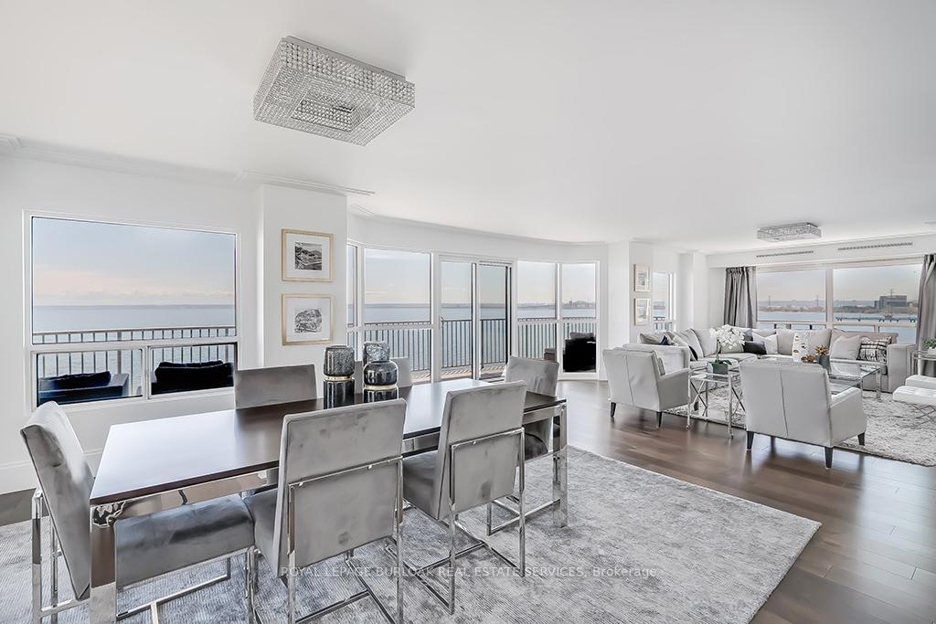 2 Bedrooms Condo at 2190 Lakeshore, Burlington For sale