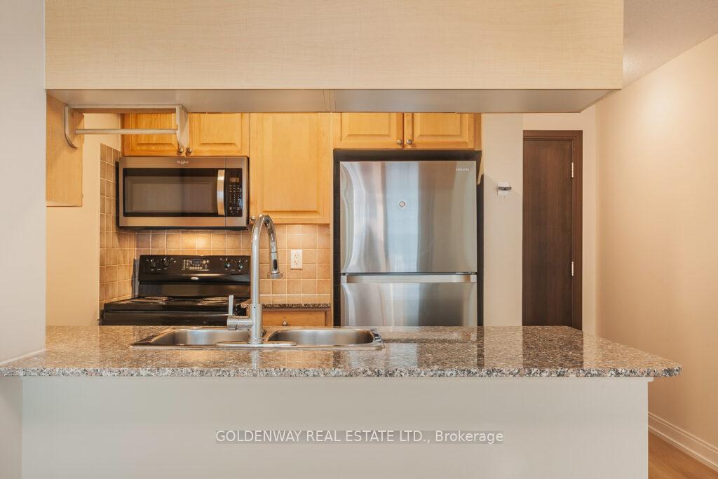 1 Bedroom Condo at 25 Viking, Toronto For sale