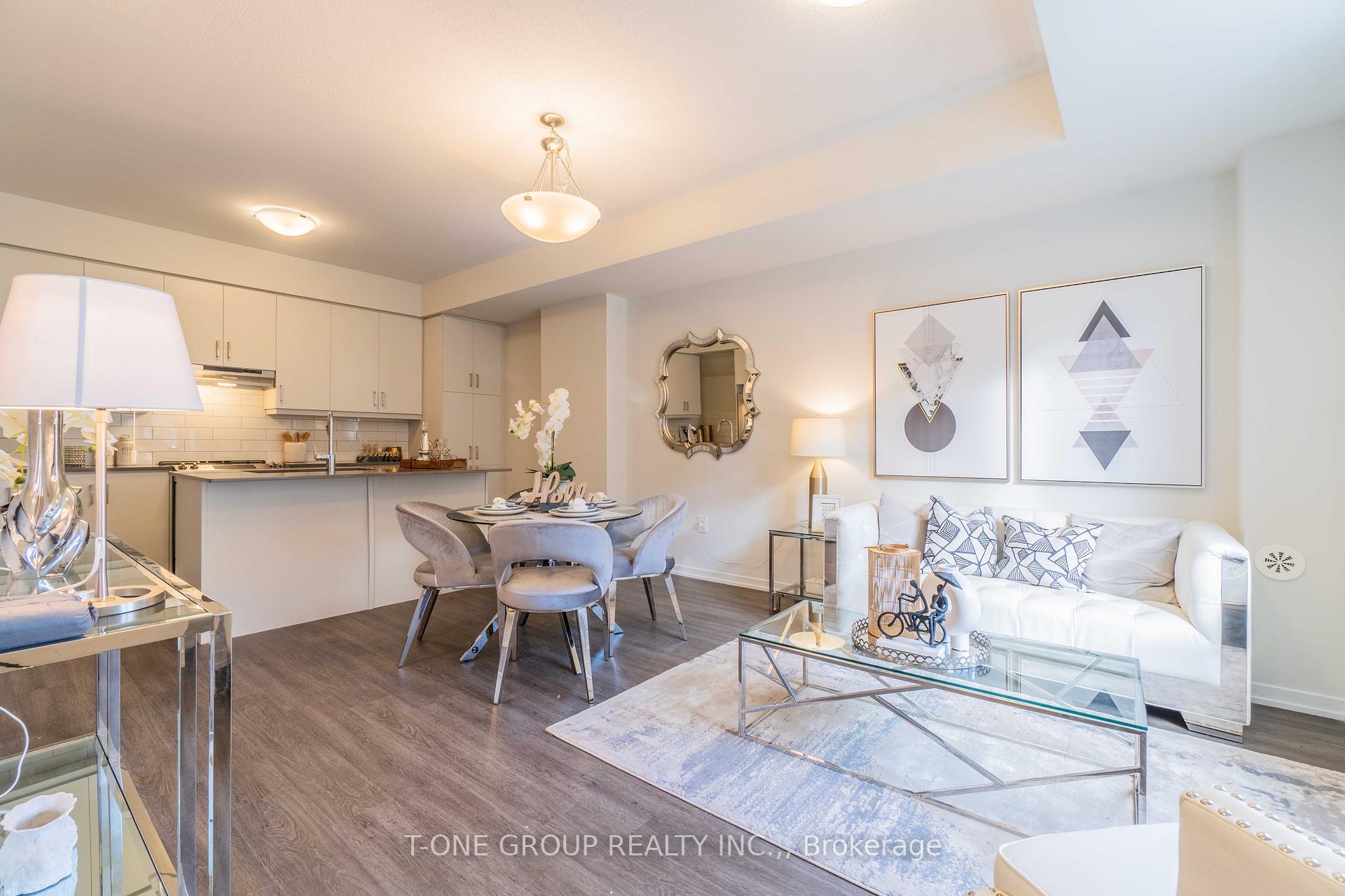 3 Bedrooms Condo at 10 Almond Blossom, Vaughan For sale
